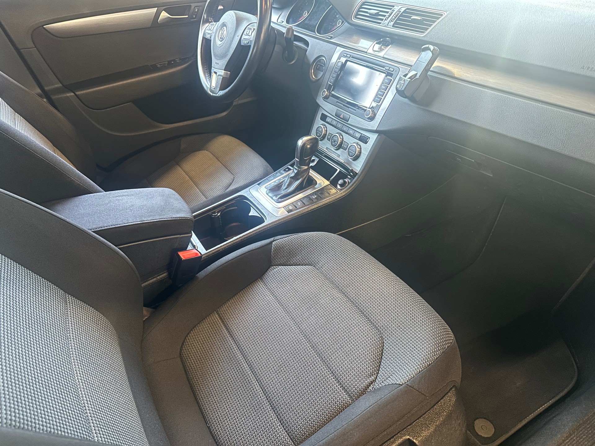 VW Passat Variant 2.0 TDI BMT Comfortline DSG-image-10