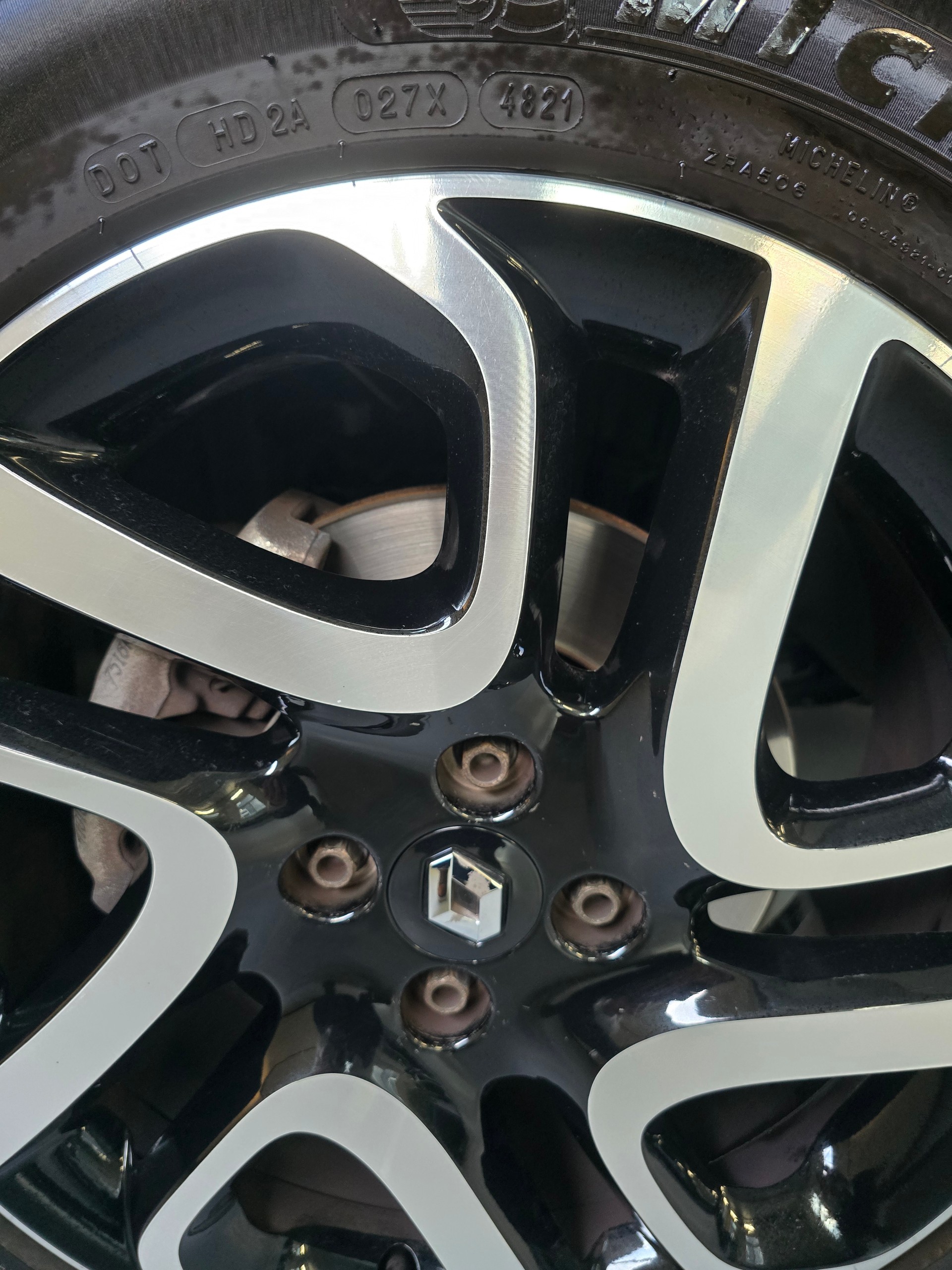 RENAULT Captur 1.2 T 16V Privilège EDC-image-17