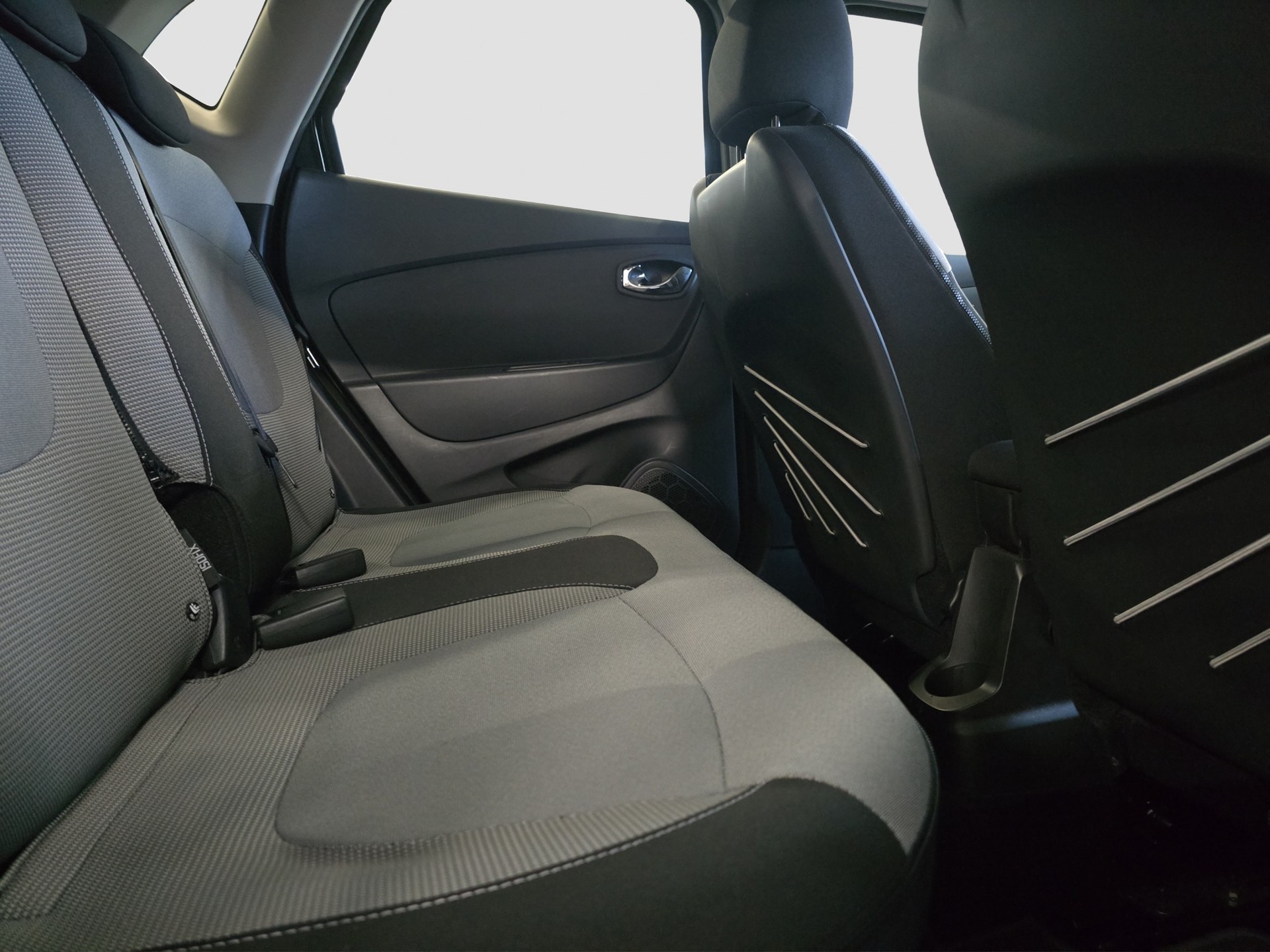 RENAULT Captur 1.2 T 16V Privilège EDC-image-14