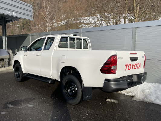 TOYOTA Hilux 2.8d Comf. EC 4x4-image-3