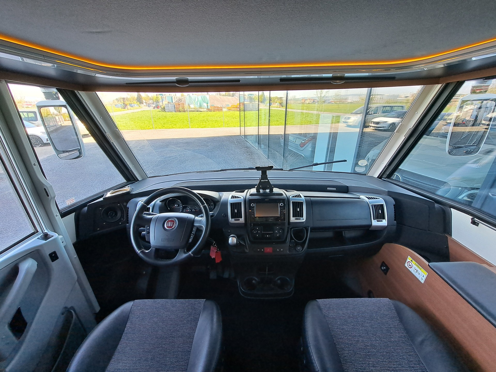 LMC ExplorerI 650-image-10