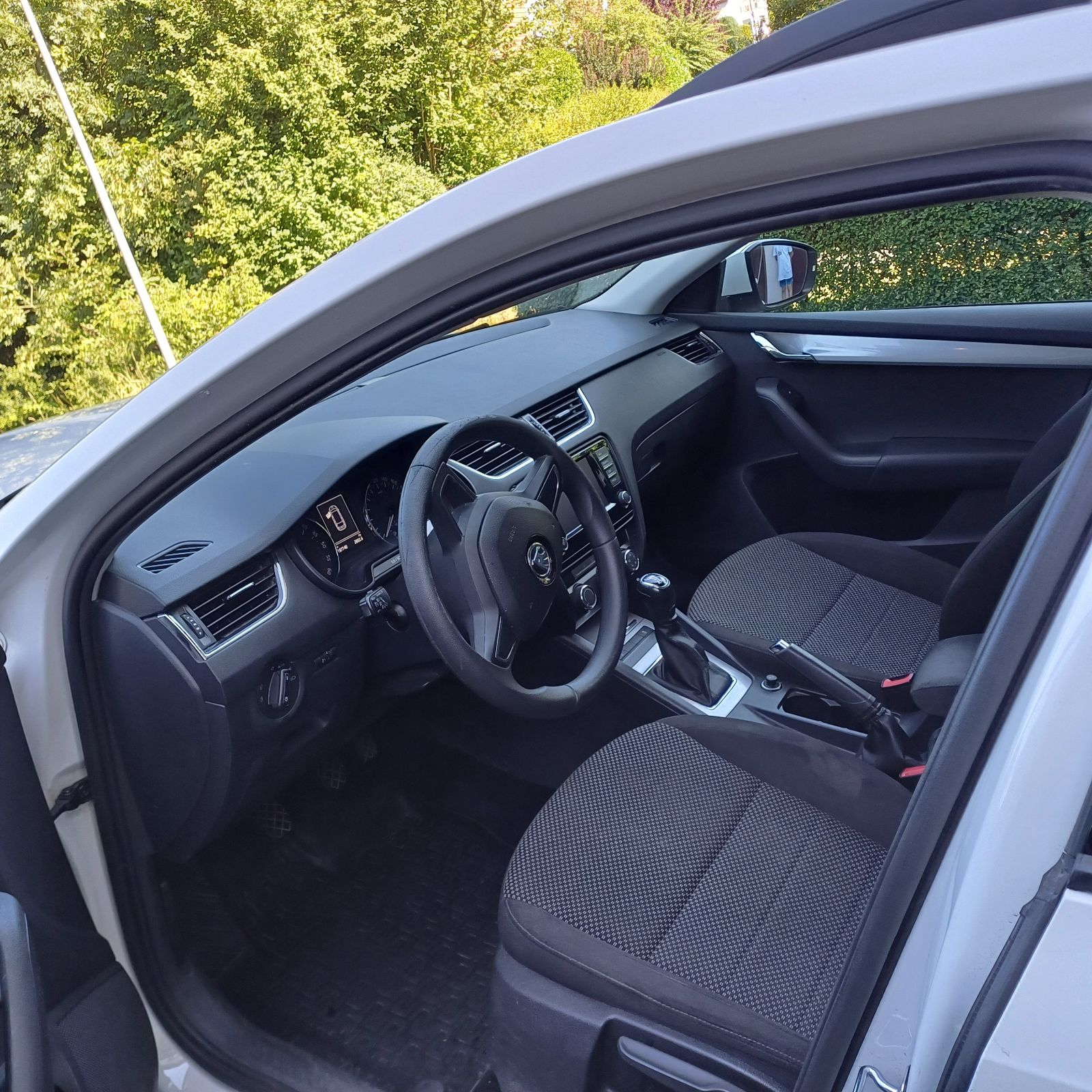 SKODA Combi 1.6 4x4-image-5
