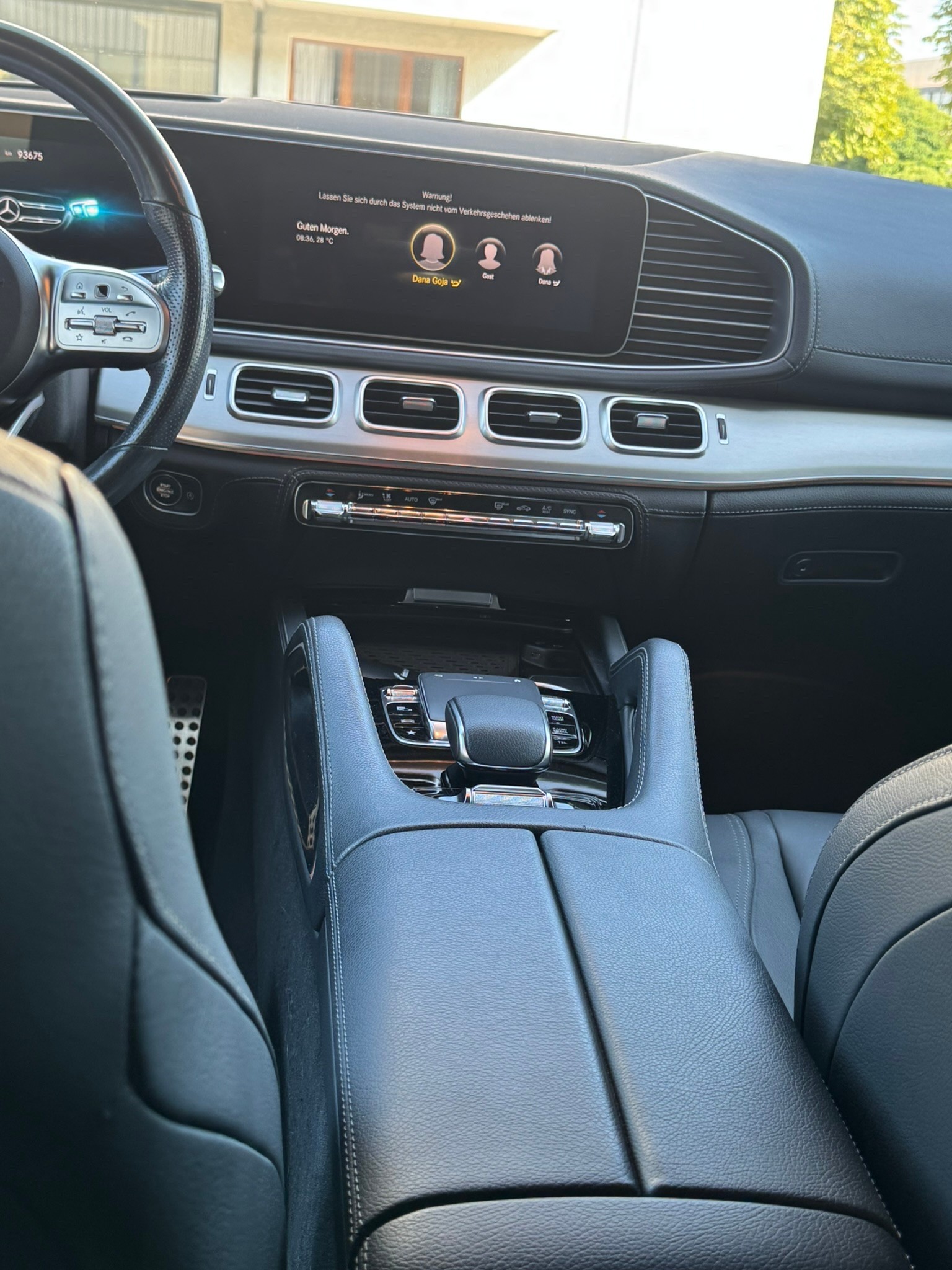 MERCEDES-BENZ GLE 300 d 4Matic AMG Line 9G-Tronic-image-7