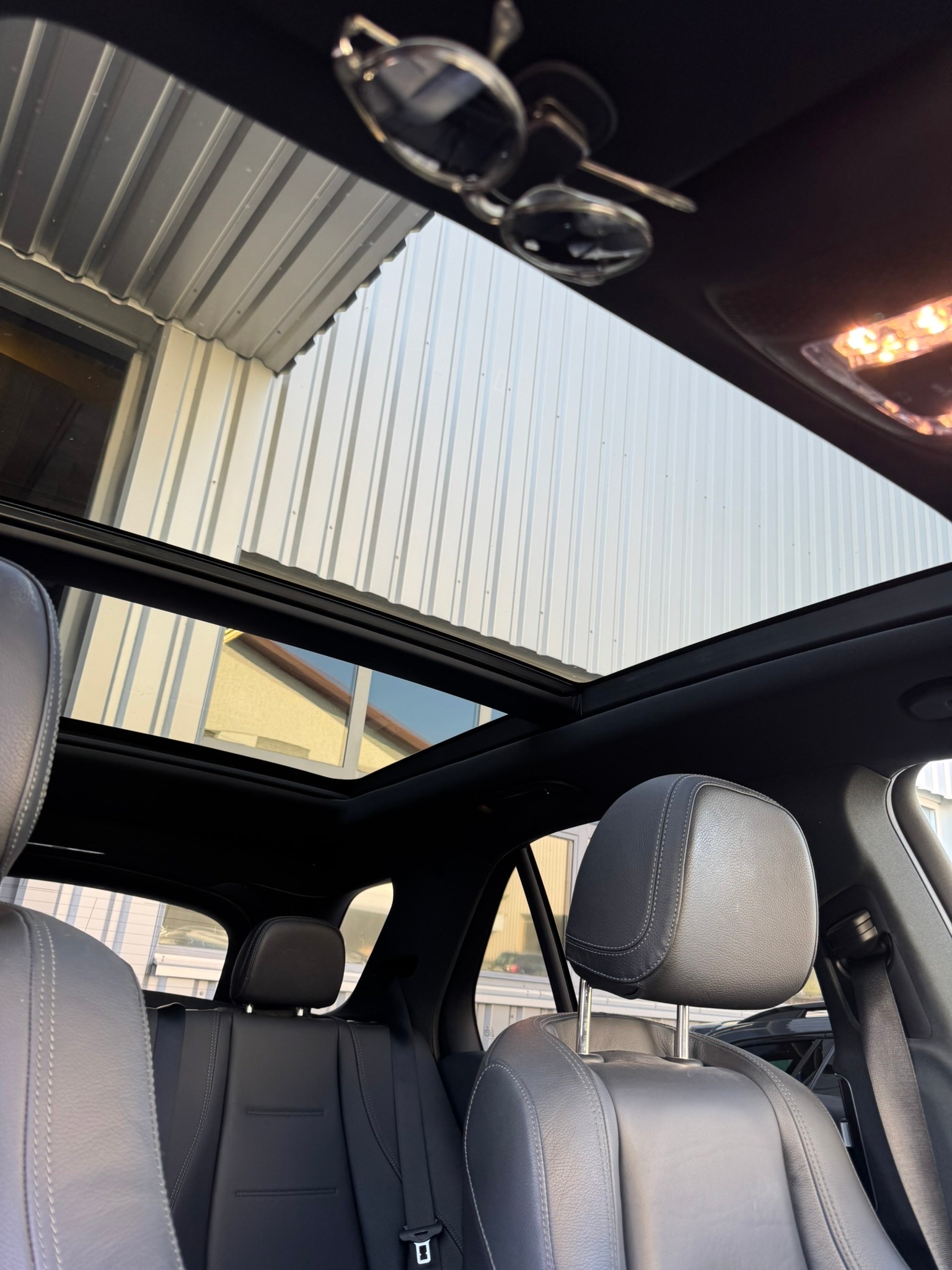 MERCEDES-BENZ GLE 300 d 4Matic AMG Line 9G-Tronic-image-9