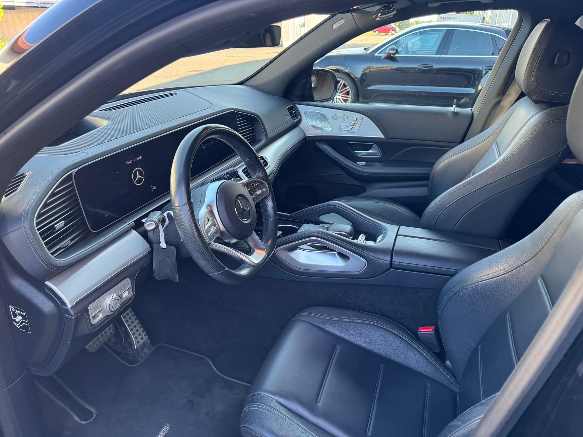 MERCEDES-BENZ GLE 300 d 4Matic AMG Line 9G-Tronic-image-5