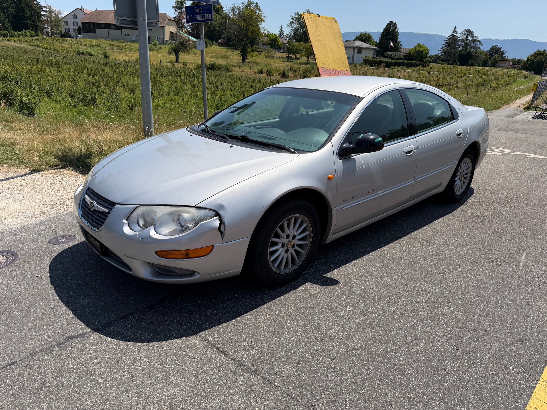 CHRYSLER 300M-image-5