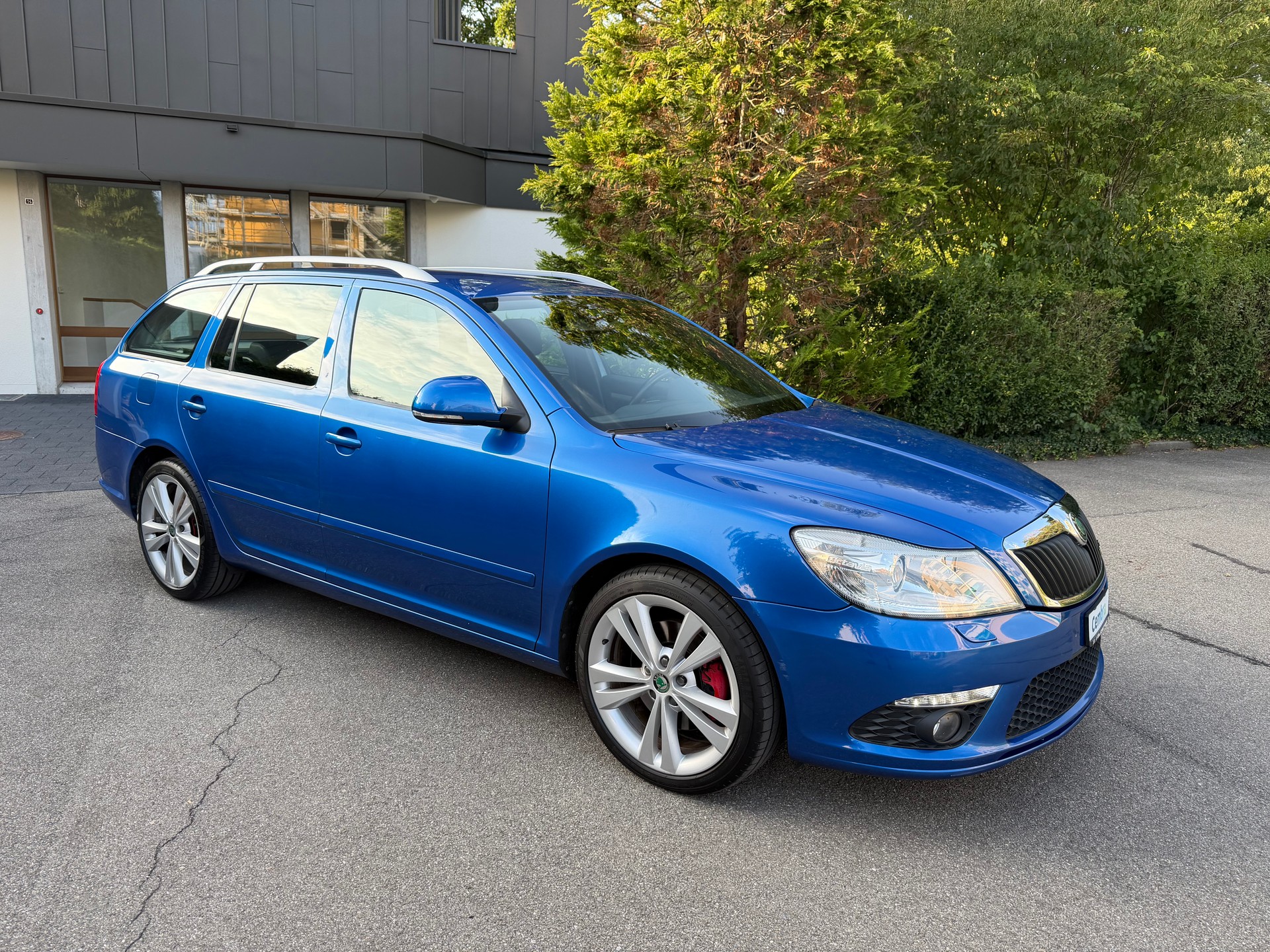 SKODA Octavia Combi 2.0 TSI RS-image-7