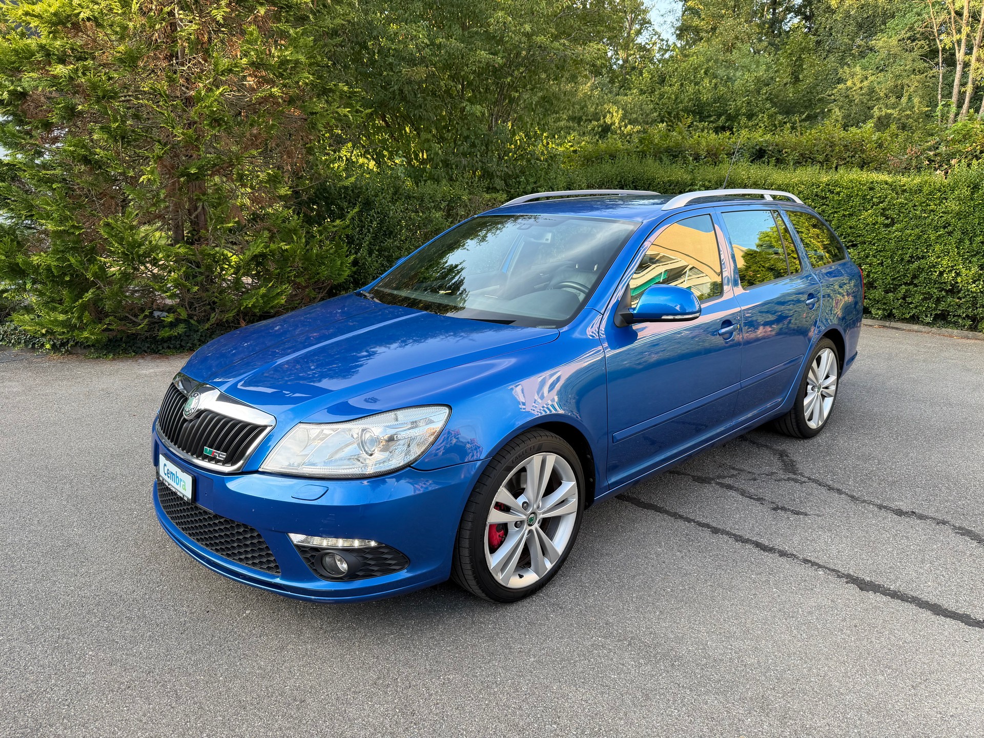 SKODA Octavia Combi 2.0 TSI RS-image-1