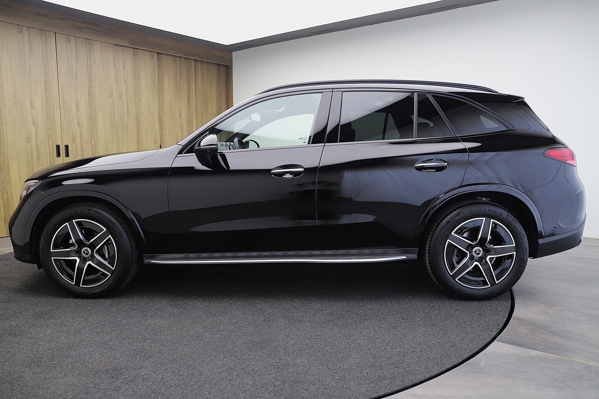 MERCEDES-BENZ GLC 300 d 4Matic 9G-Tronic AMG Line Premium und Night Paket-image-2
