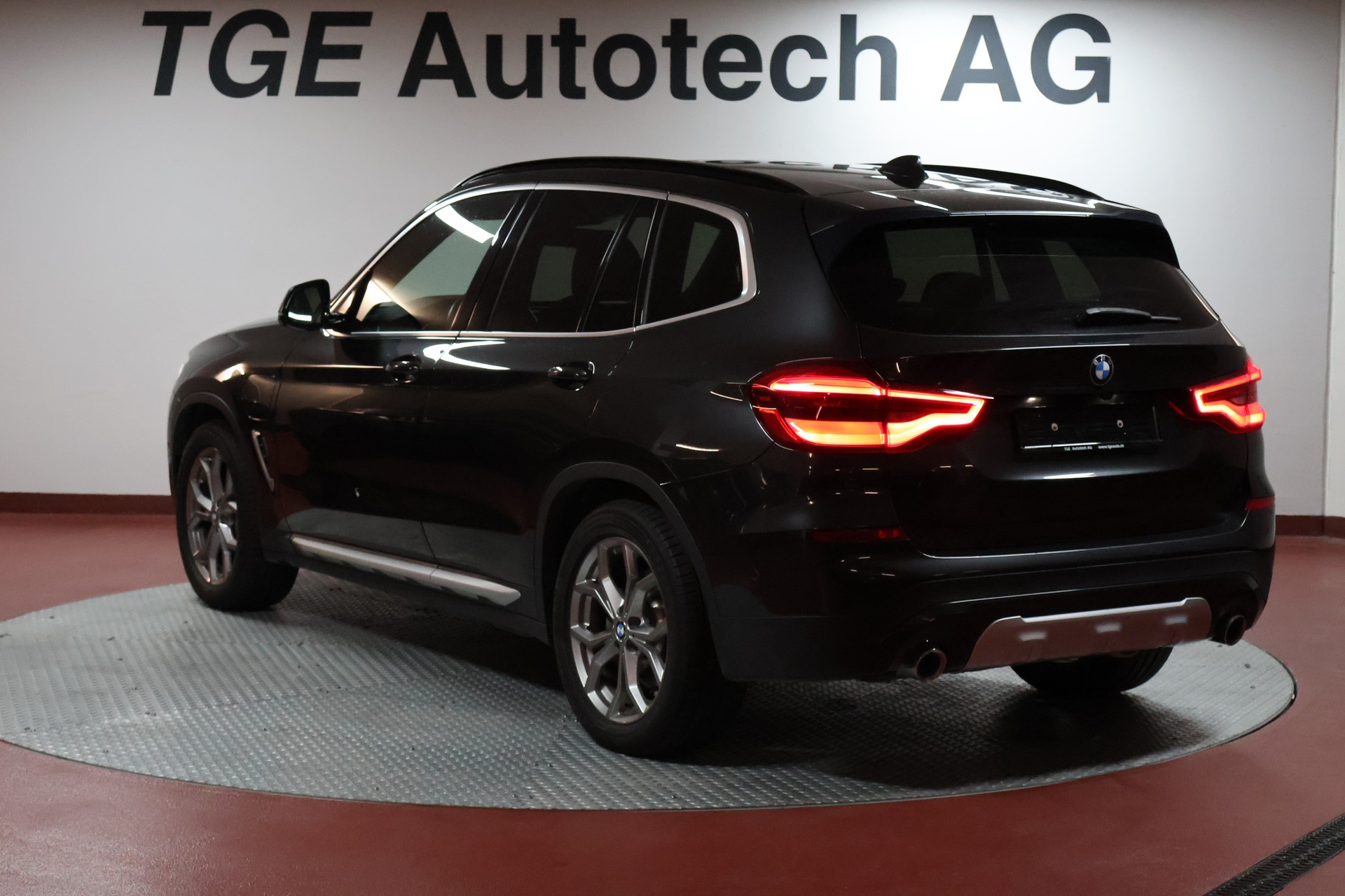BMW X3 xDrive 30e xLine-image-17