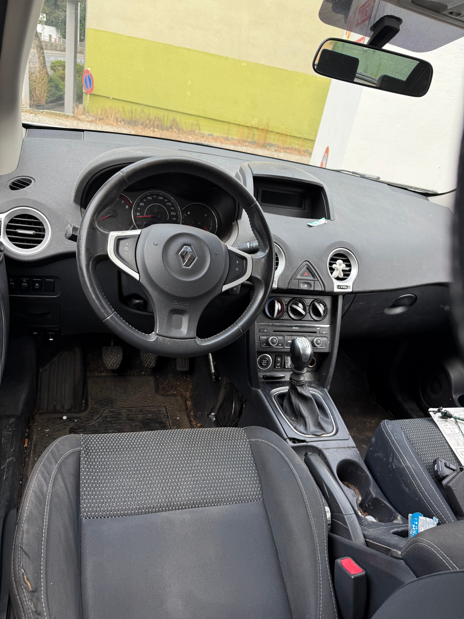 RENAULT Koleos 2.5 Expression 4x4-image-5
