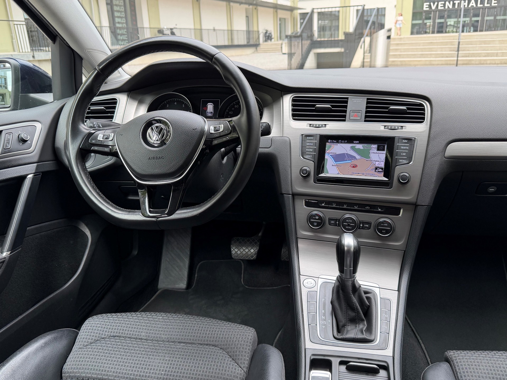 VW 1.4 TGI EcoF Comfortline DSG-image-7
