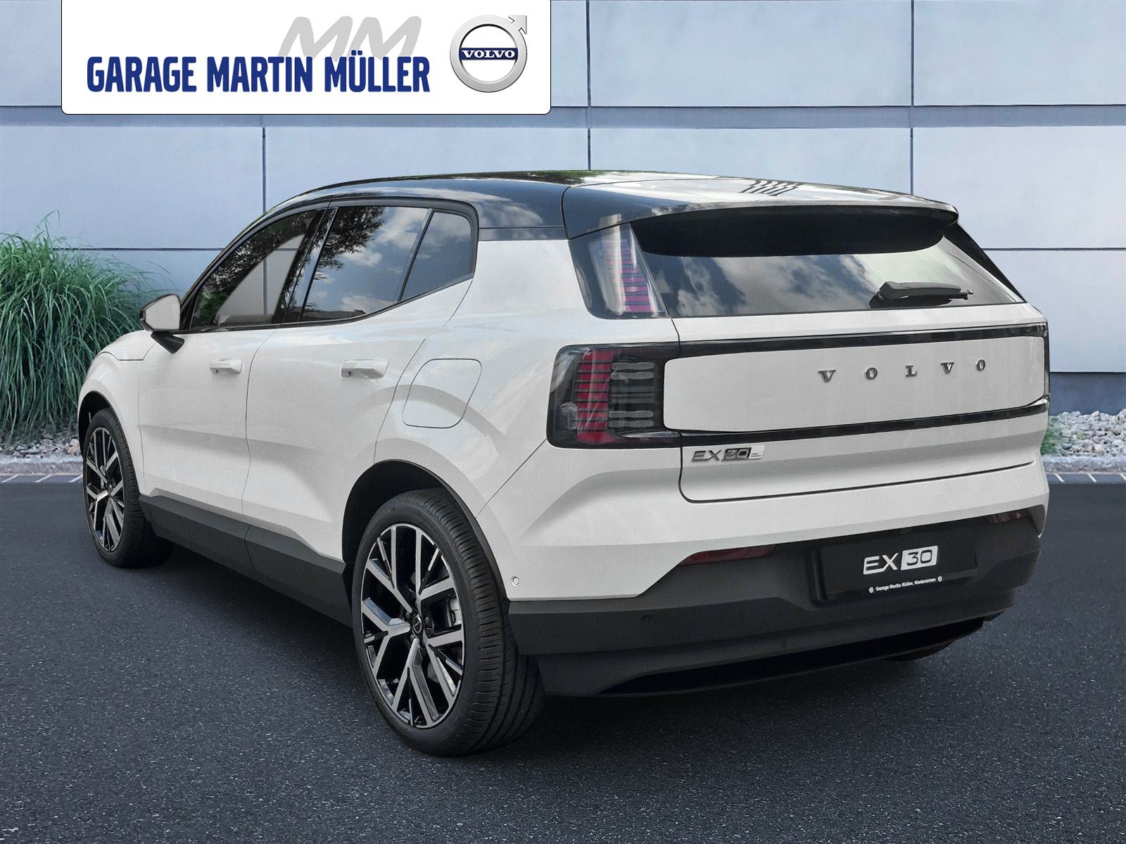 VOLVO EX 30 E60 Twin Ultra Performance AWD-image-2