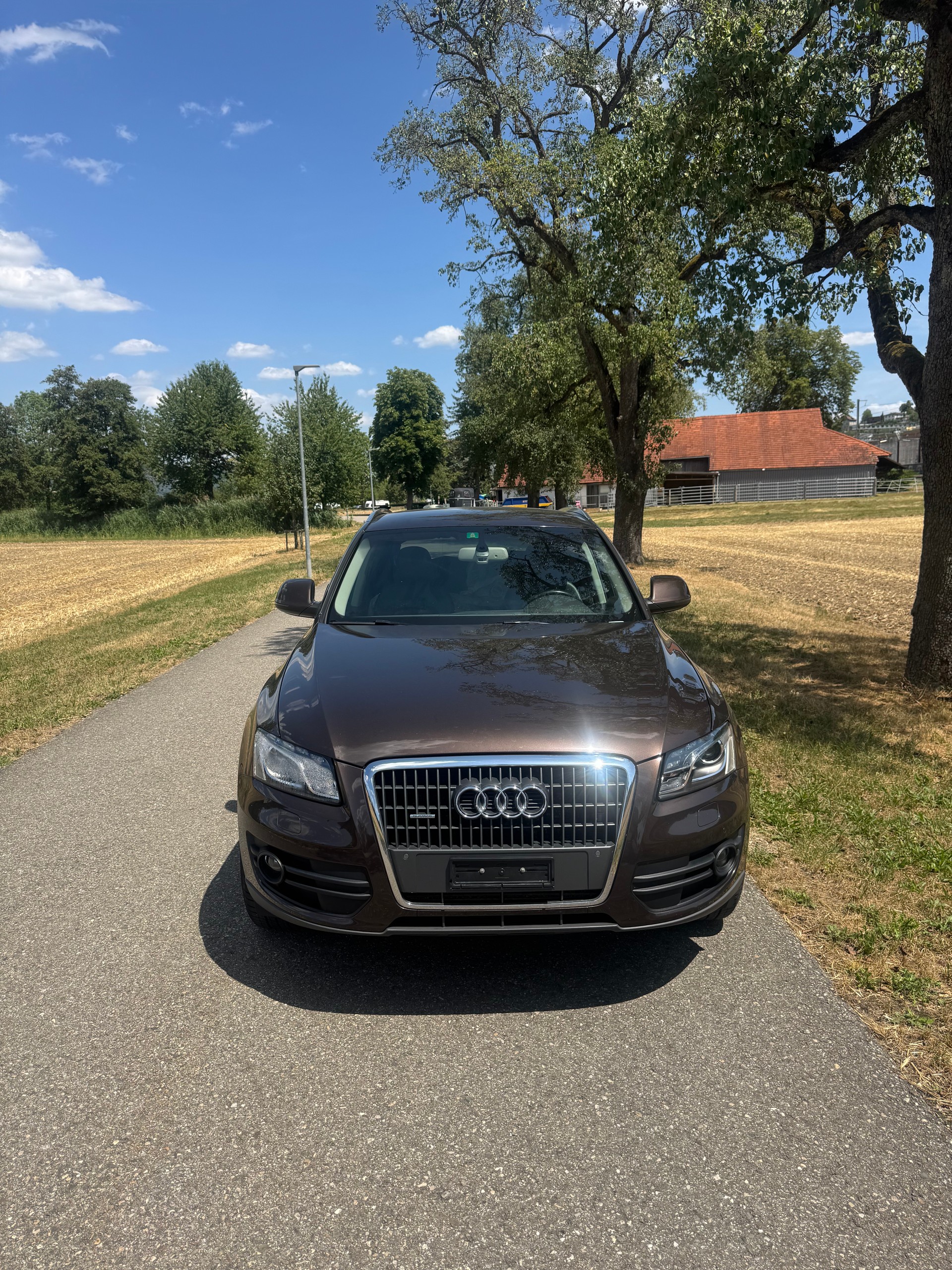 AUDI Q5 2.0 TFSI quattro S-tronic-image-1