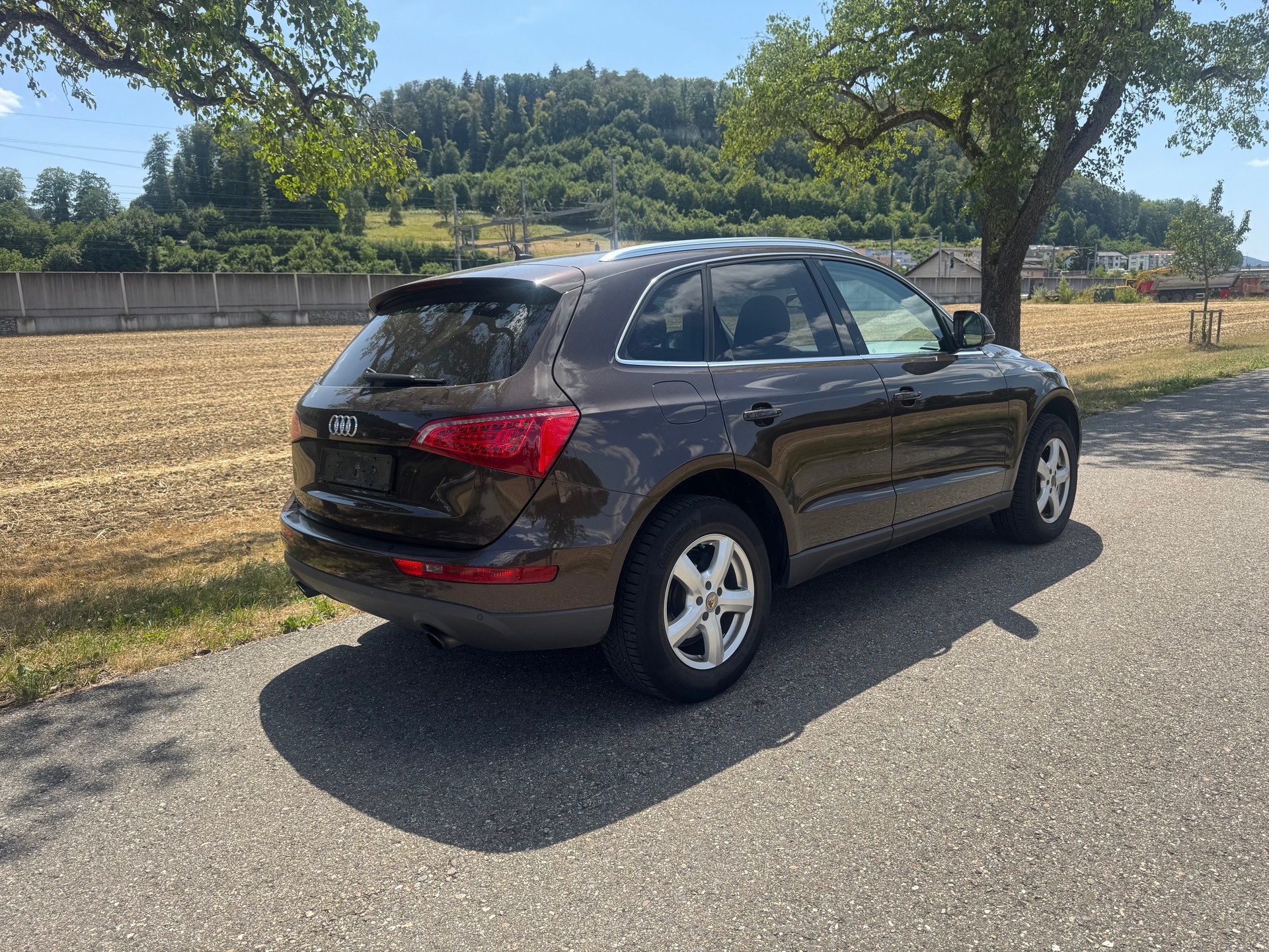 AUDI Q5 2.0 TFSI quattro S-tronic-image-6