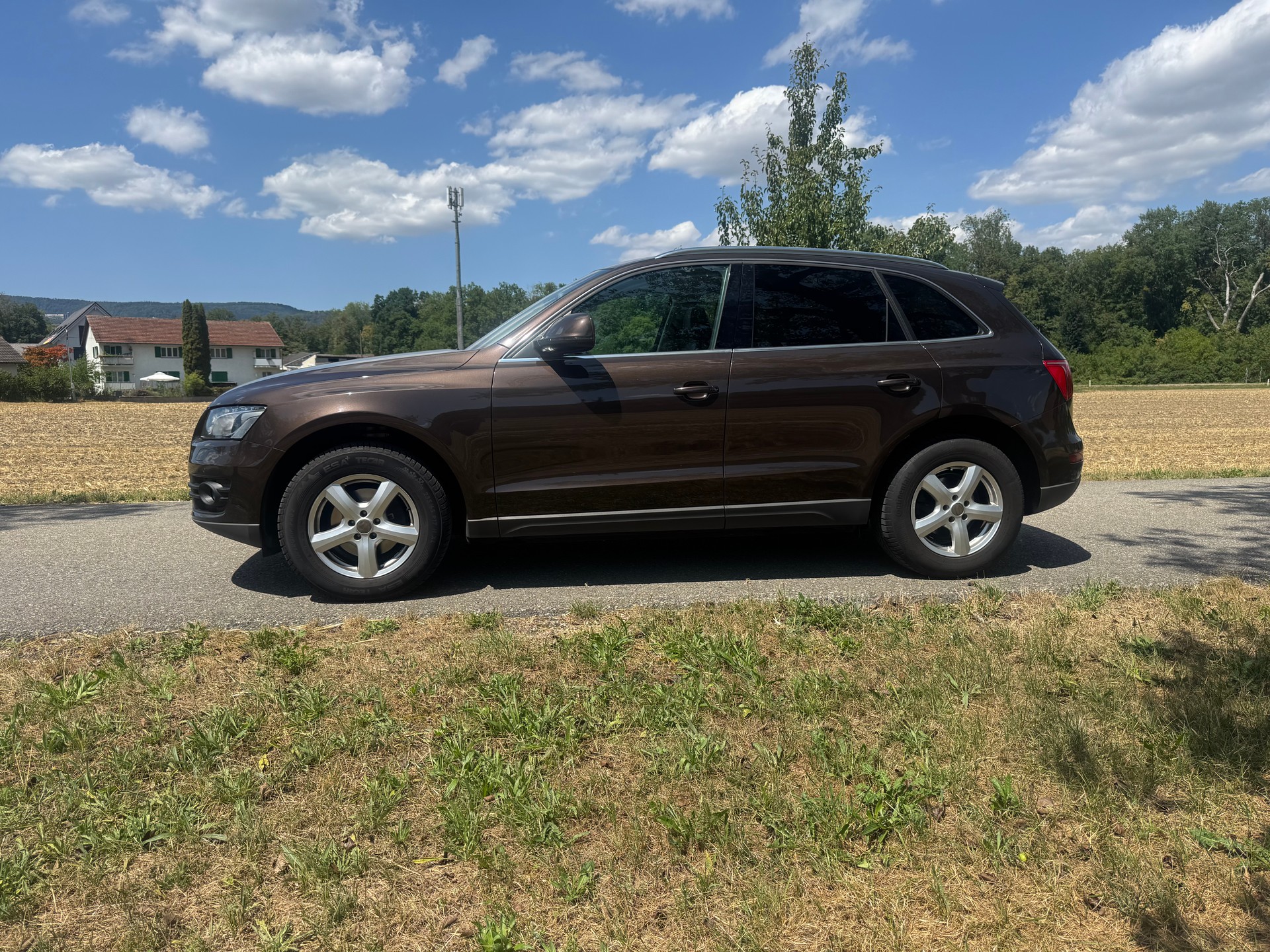 AUDI Q5 2.0 TFSI quattro S-tronic-image-3