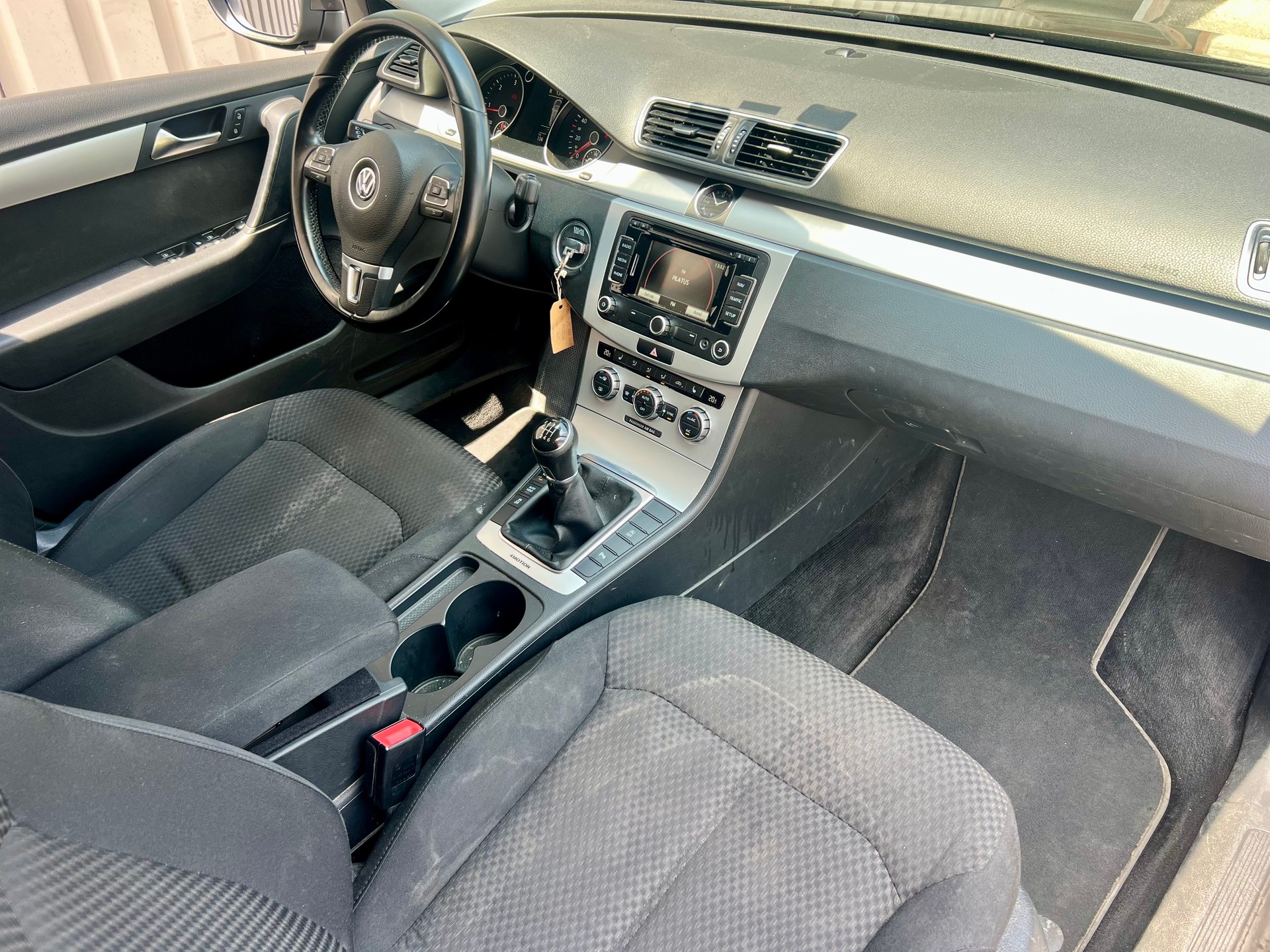 VW Passat Variant 2.0 TDI BMT Comfortline 4M-image-10