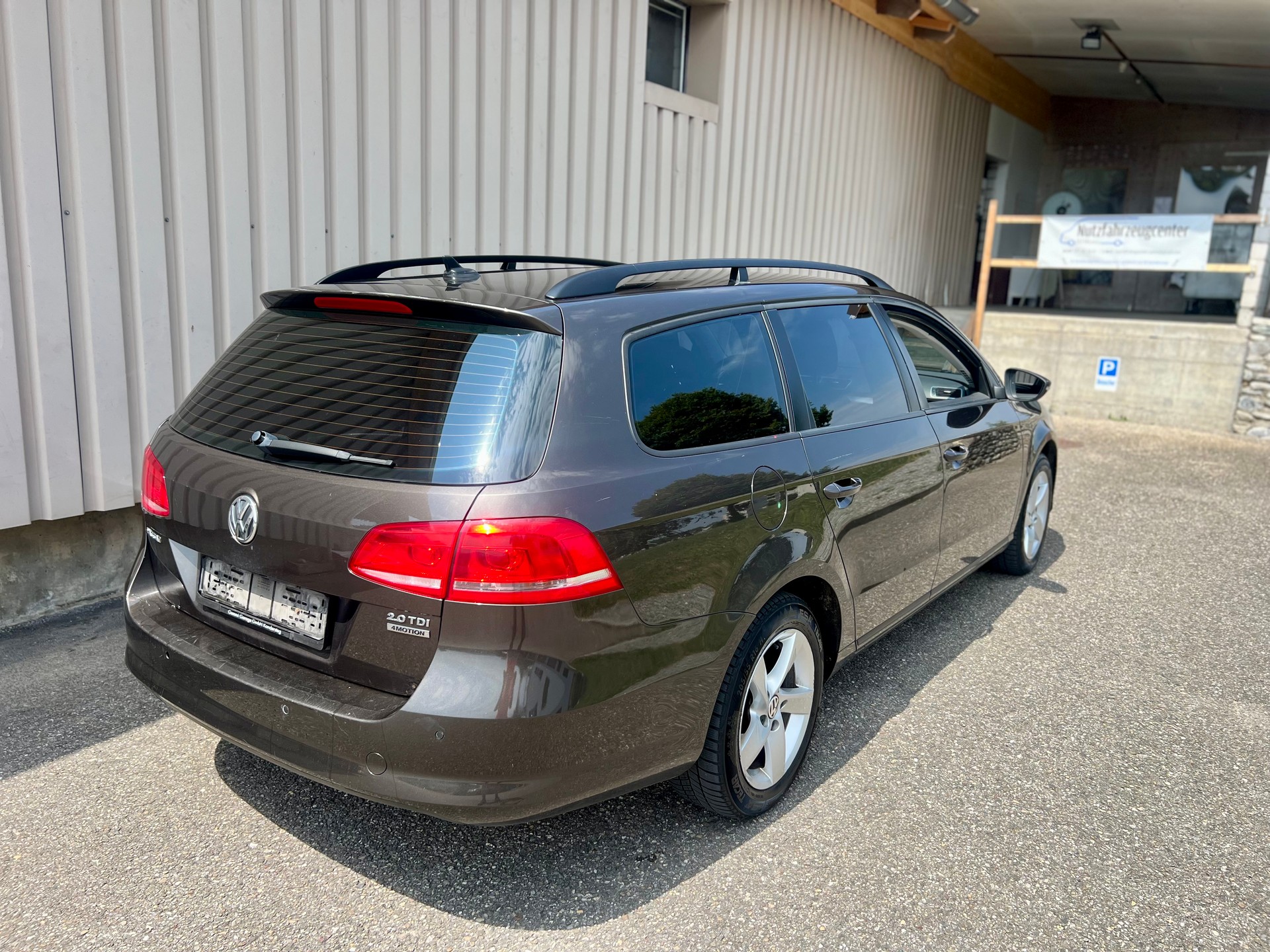 VW Passat Variant 2.0 TDI BMT Comfortline 4M-image-4
