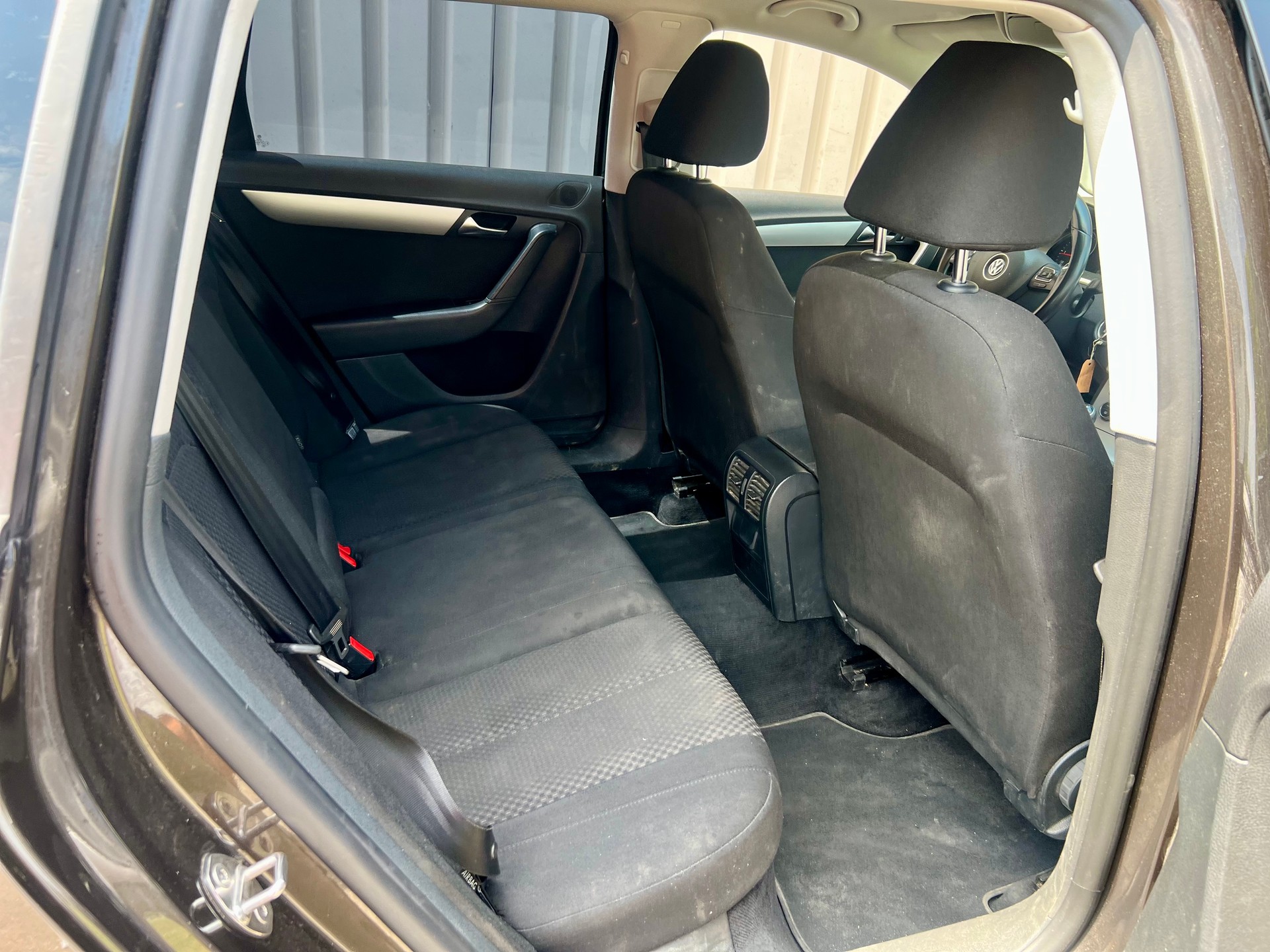 VW Passat Variant 2.0 TDI BMT Comfortline 4M-image-11