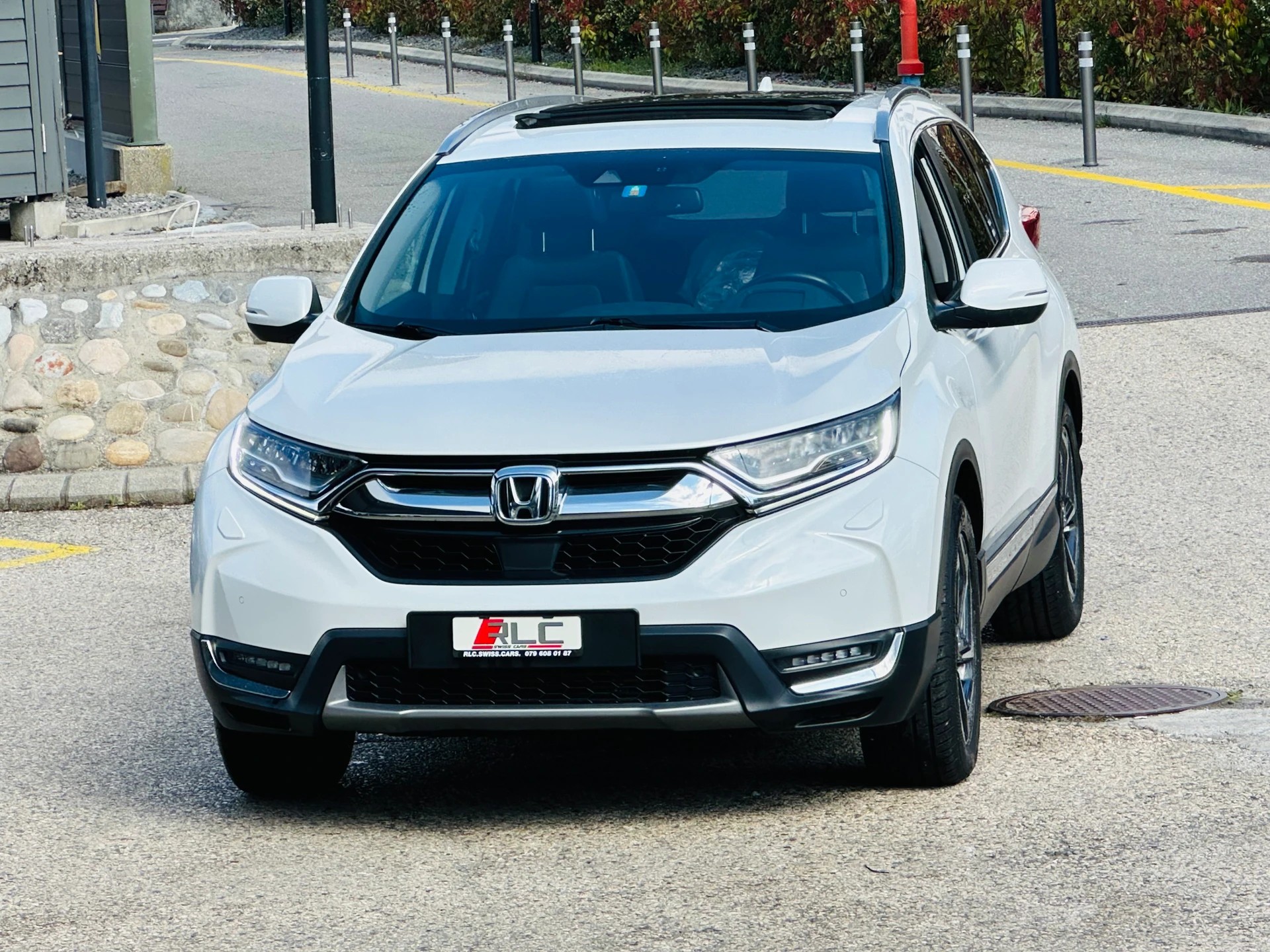 HONDA CR-V 1.5 i-VTEC Executive 4WD-image-6