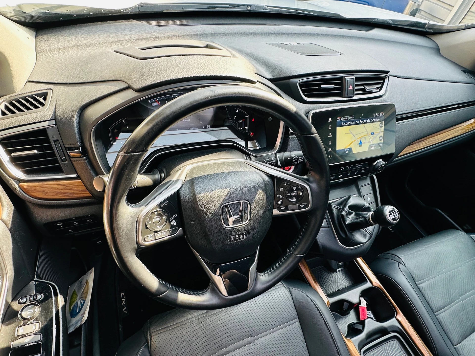 HONDA CR-V 1.5 i-VTEC Executive 4WD-image-15
