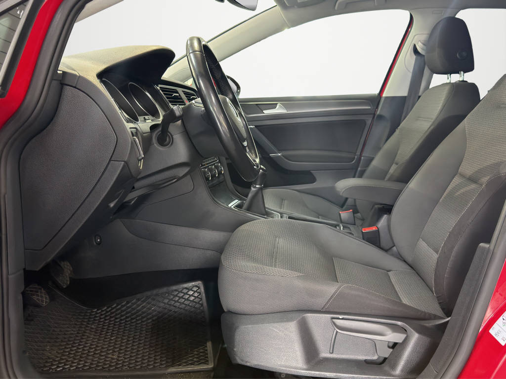 VW Golf VII Variant 1.6 TDI Comfortline-image-8