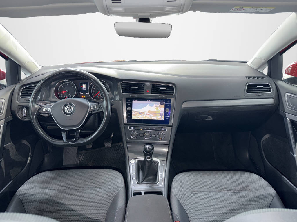 VW Golf VII Variant 1.6 TDI Comfortline-image-12