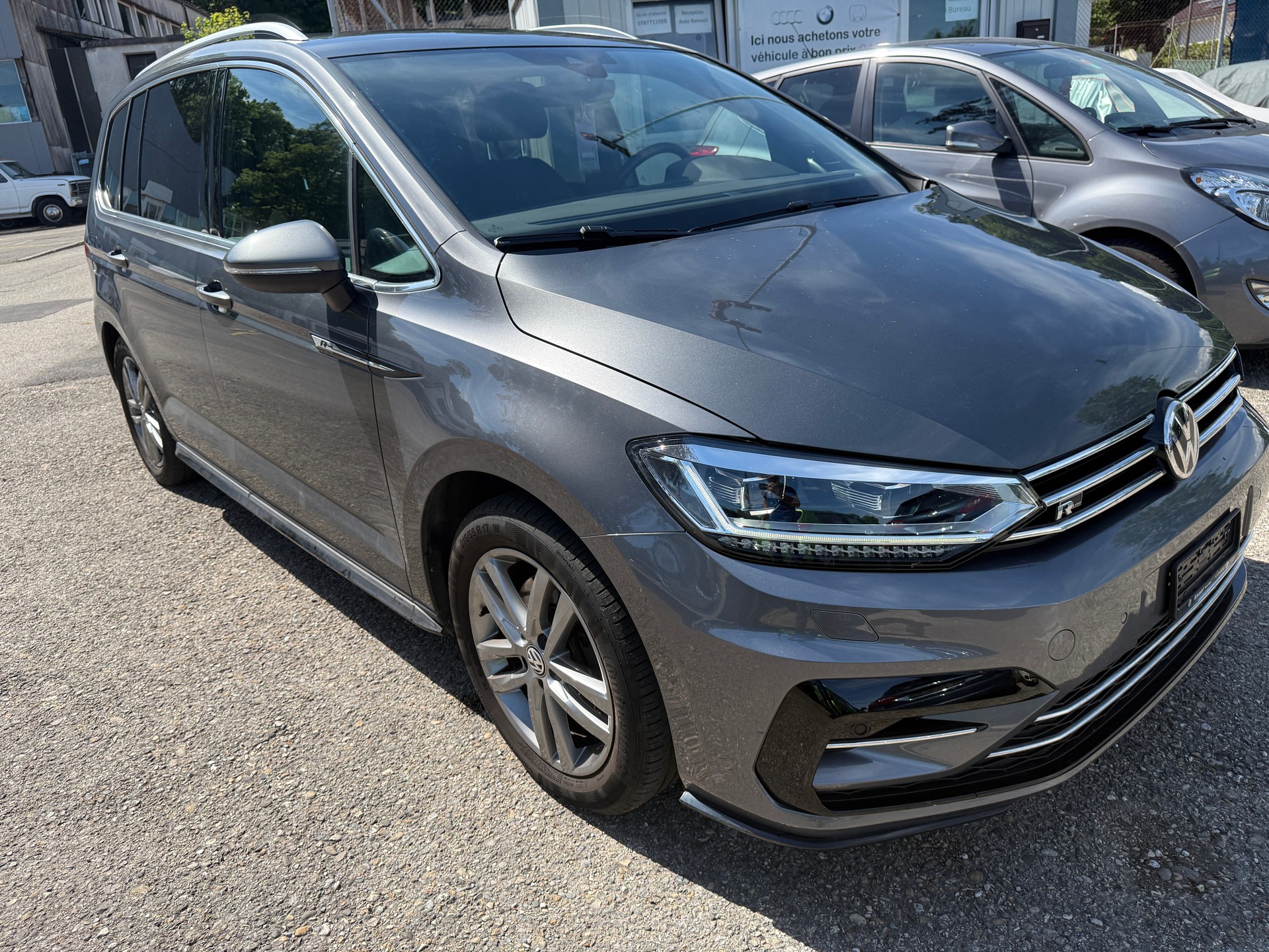VW Touran 1.4 TSI BlueMotion Technology Highline DSG-image-1