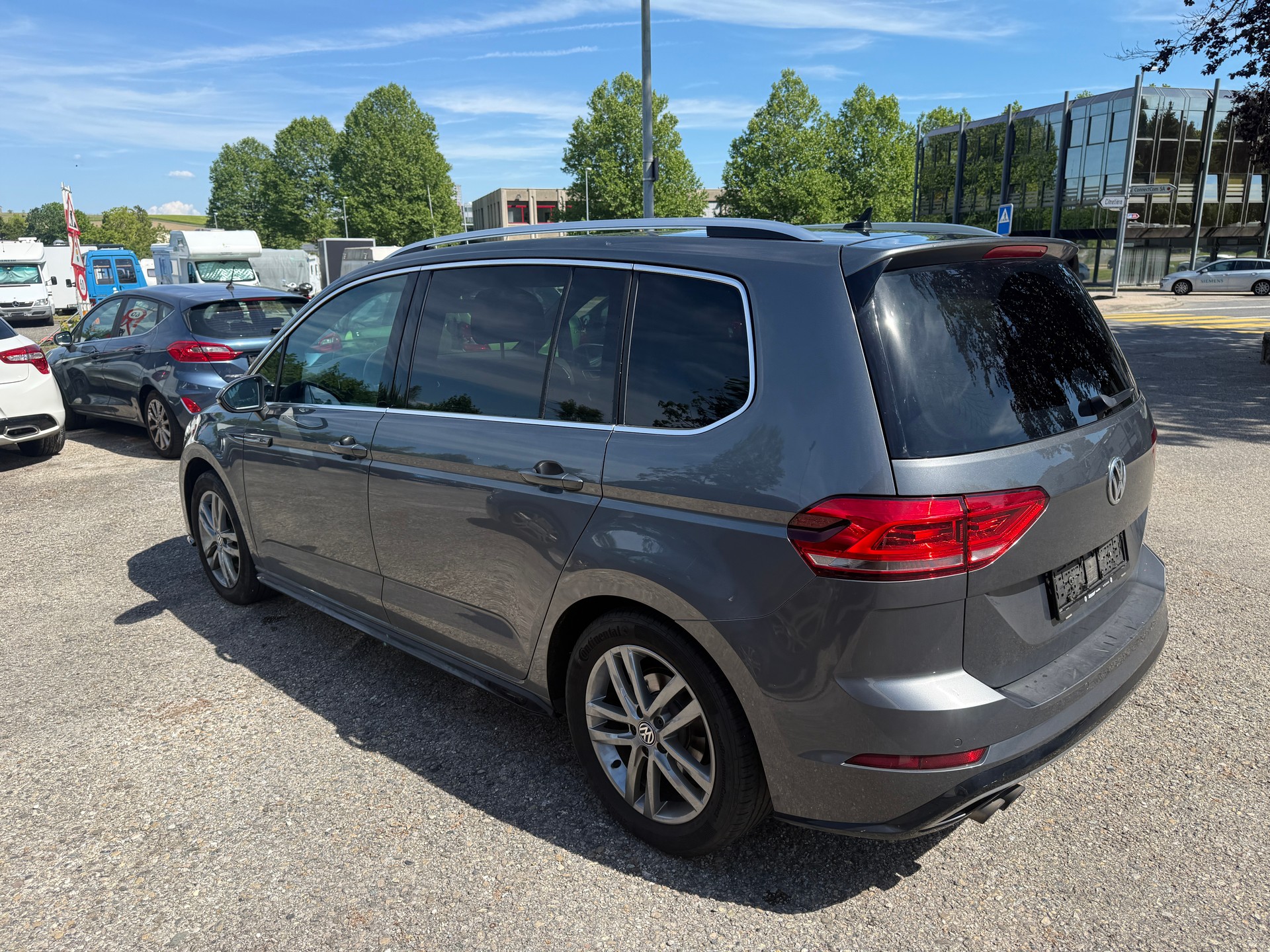 VW Touran 1.4 TSI BlueMotion Technology Highline DSG-image-4