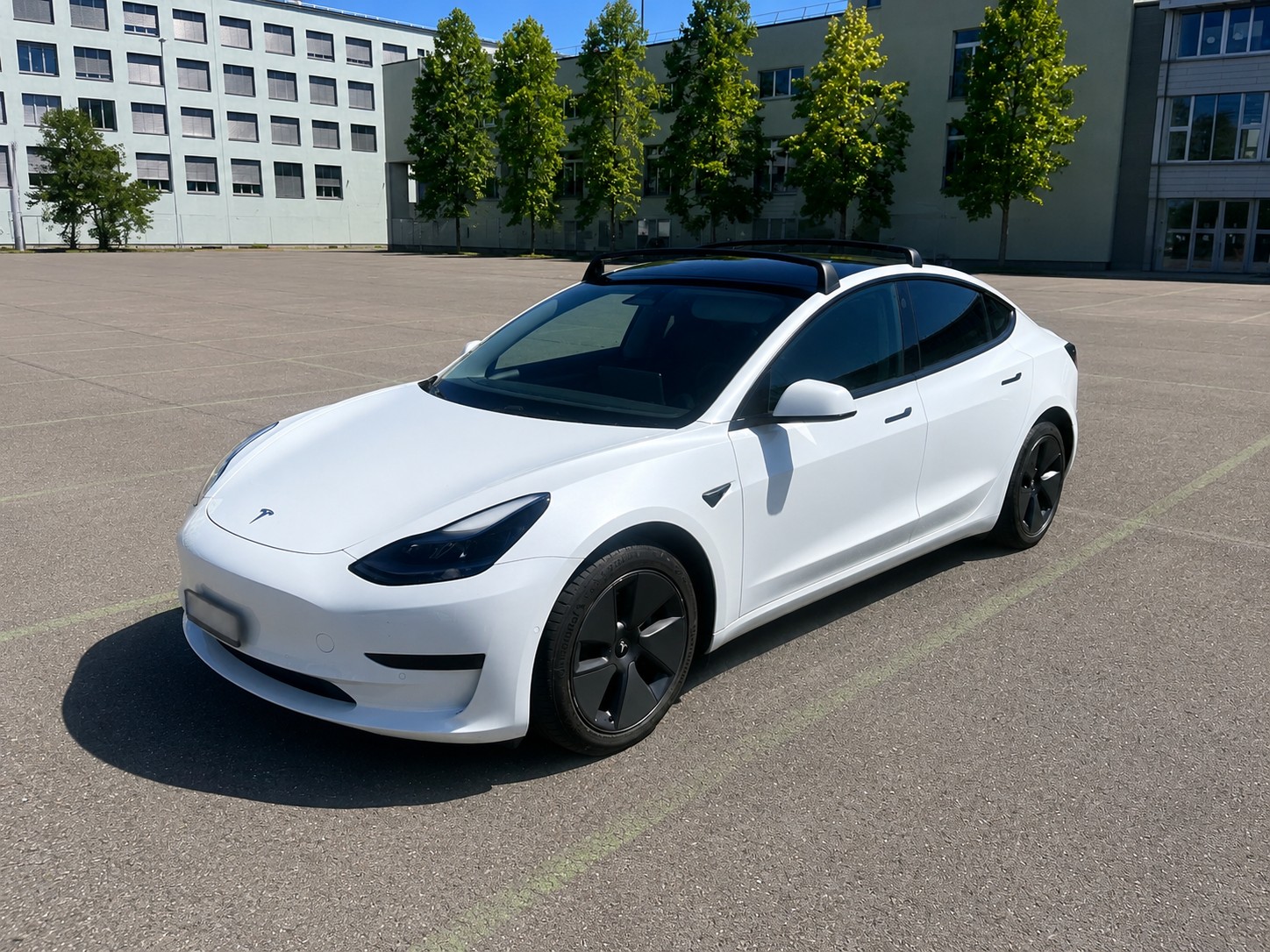 TESLA Model 3 Standard Range Plus (LFP)-image-0