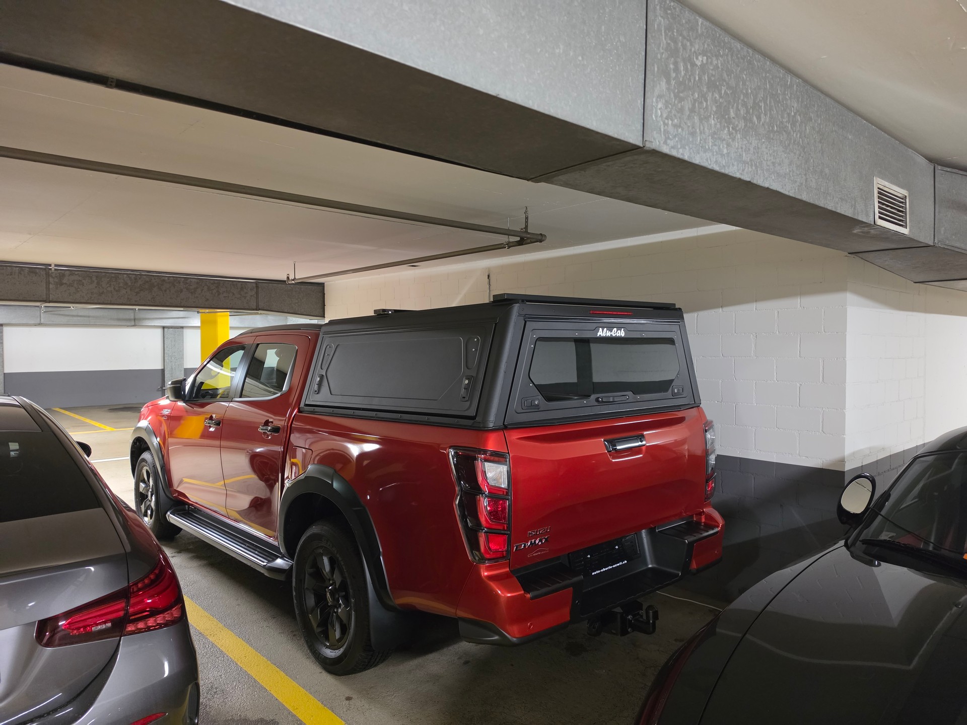 ISUZU 1.9 DDi N60 Nitro Sport 4x4-image-4