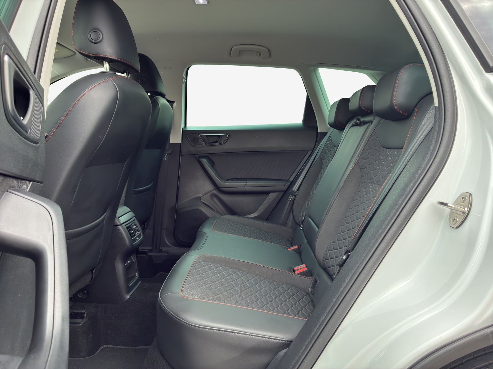 SEAT Ateca 1.5 TSI EVO DSG FR-image-11