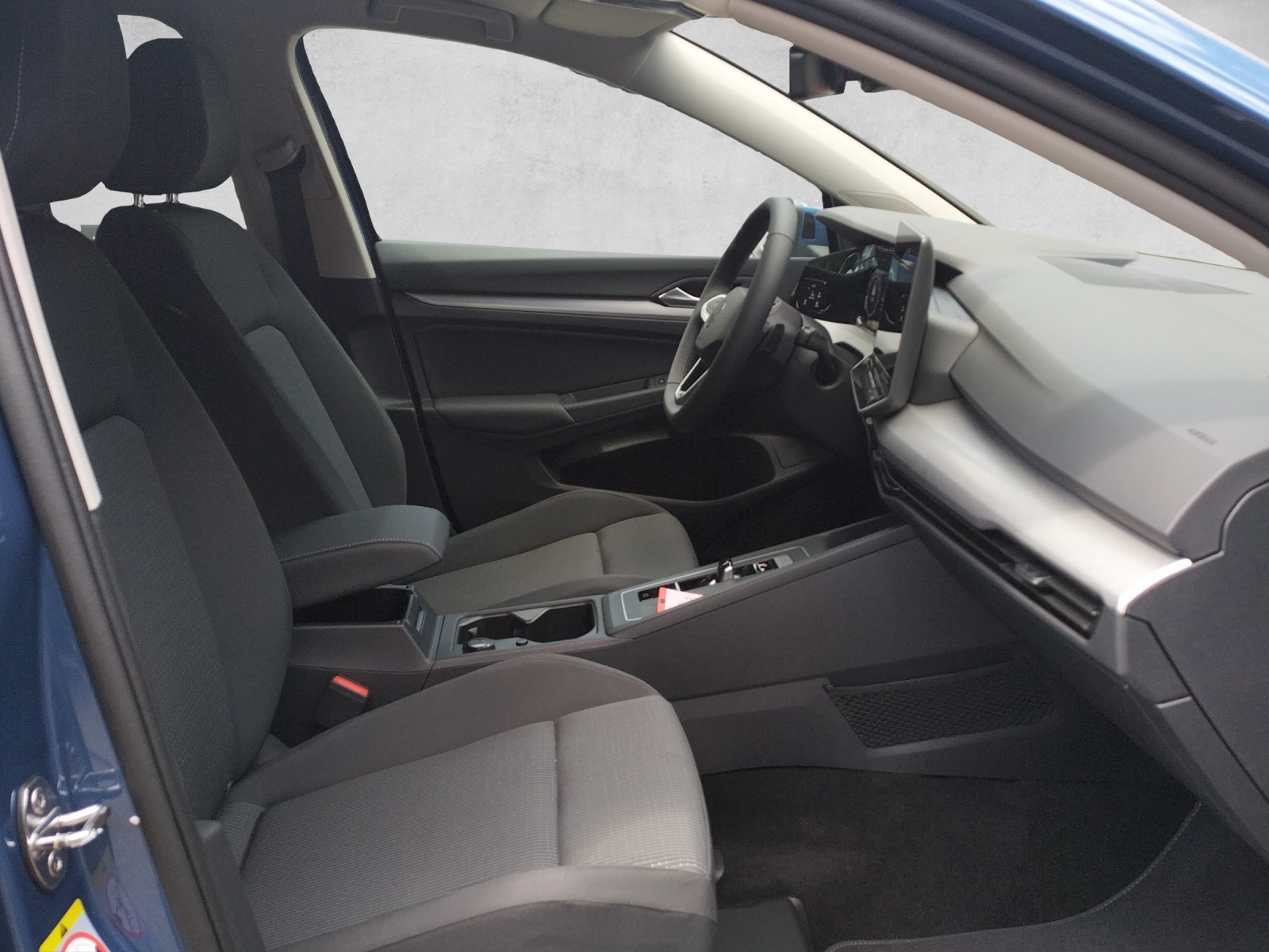 VW Golf 1.5 e TSI mHEV Value DSG-image-12