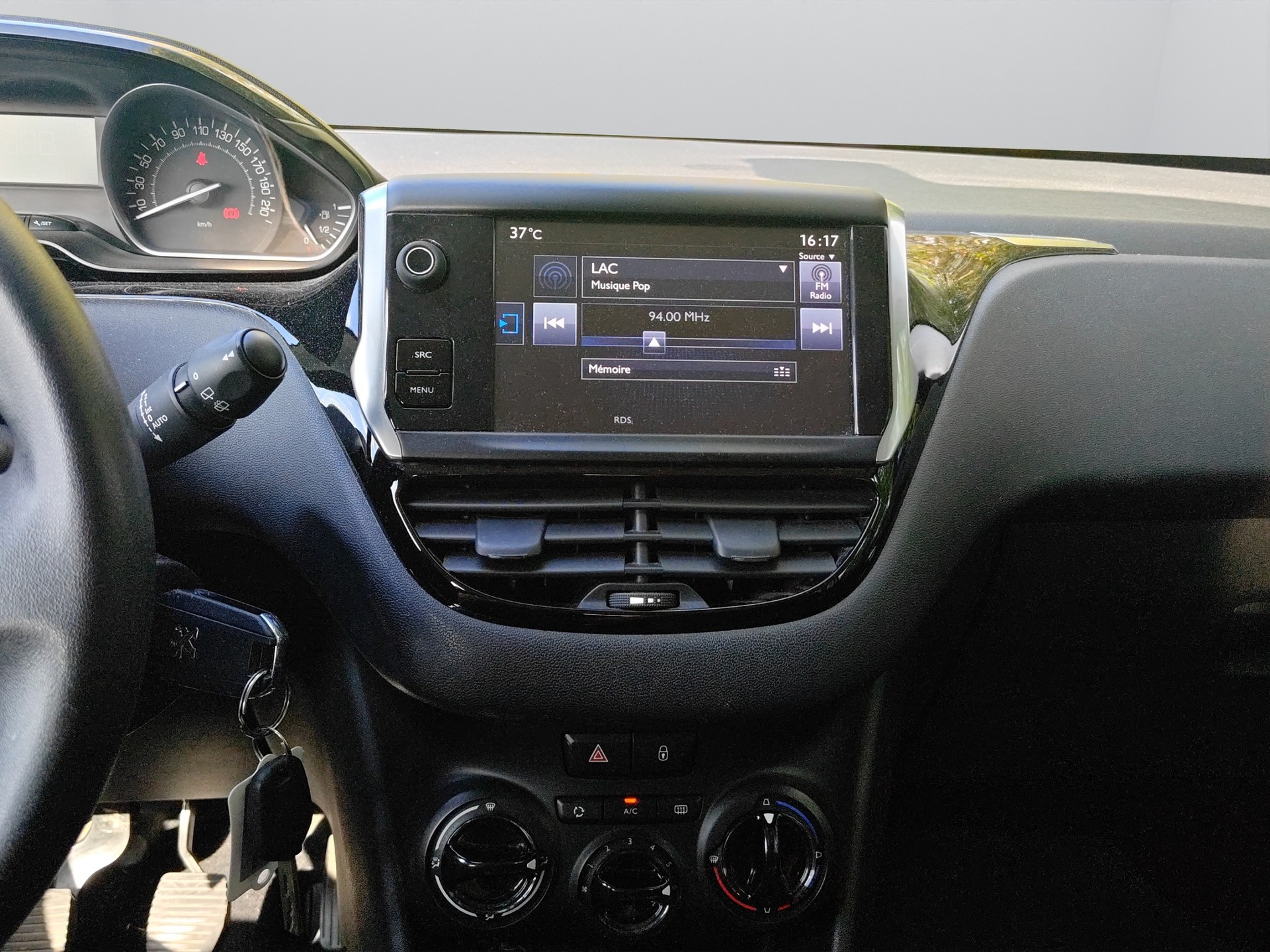 PEUGEOT 208 1.2 VTI Access-image-16