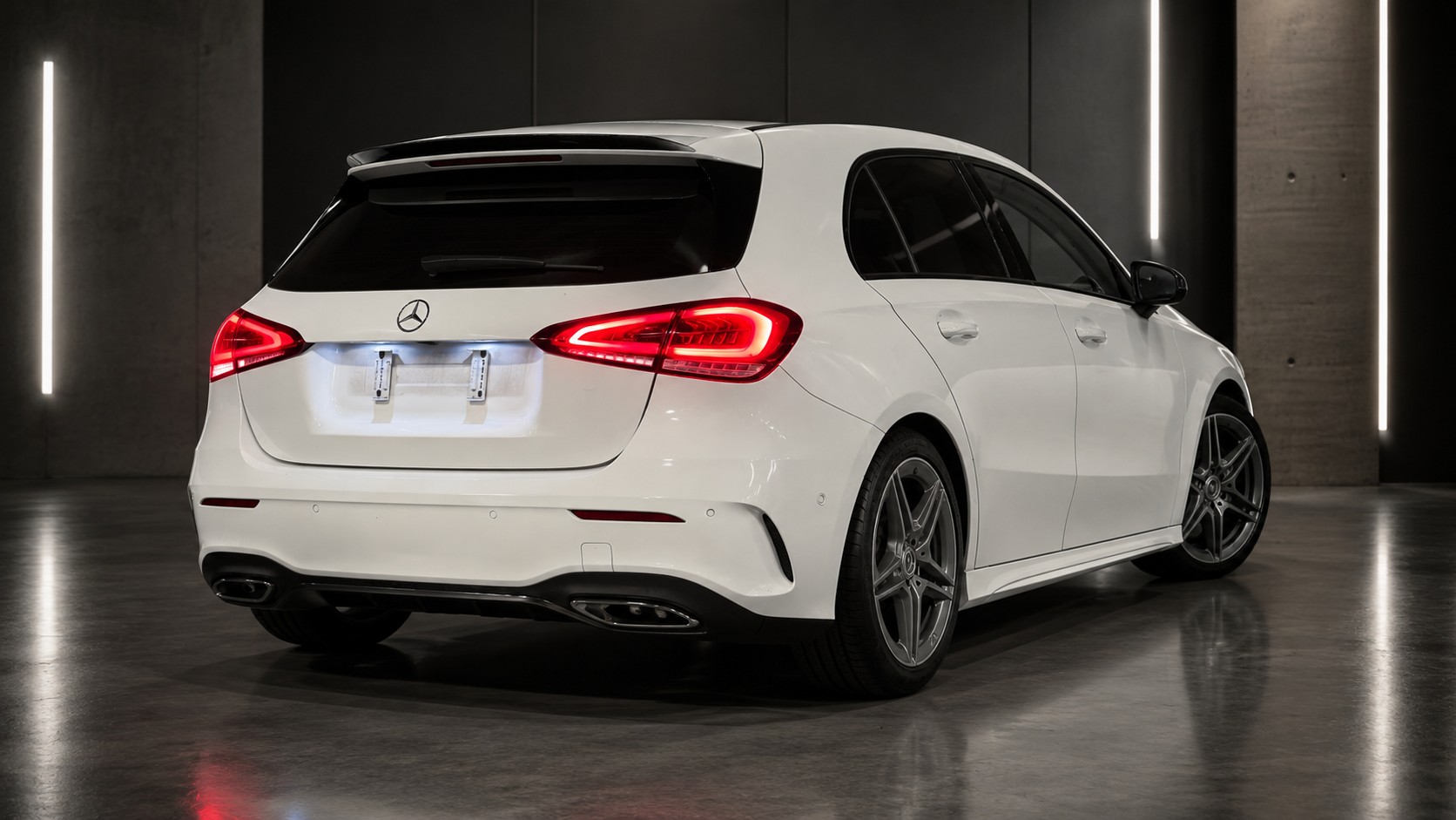 MERCEDES-BENZ A 250 4Matic Progressive 7G-DCT-image-2