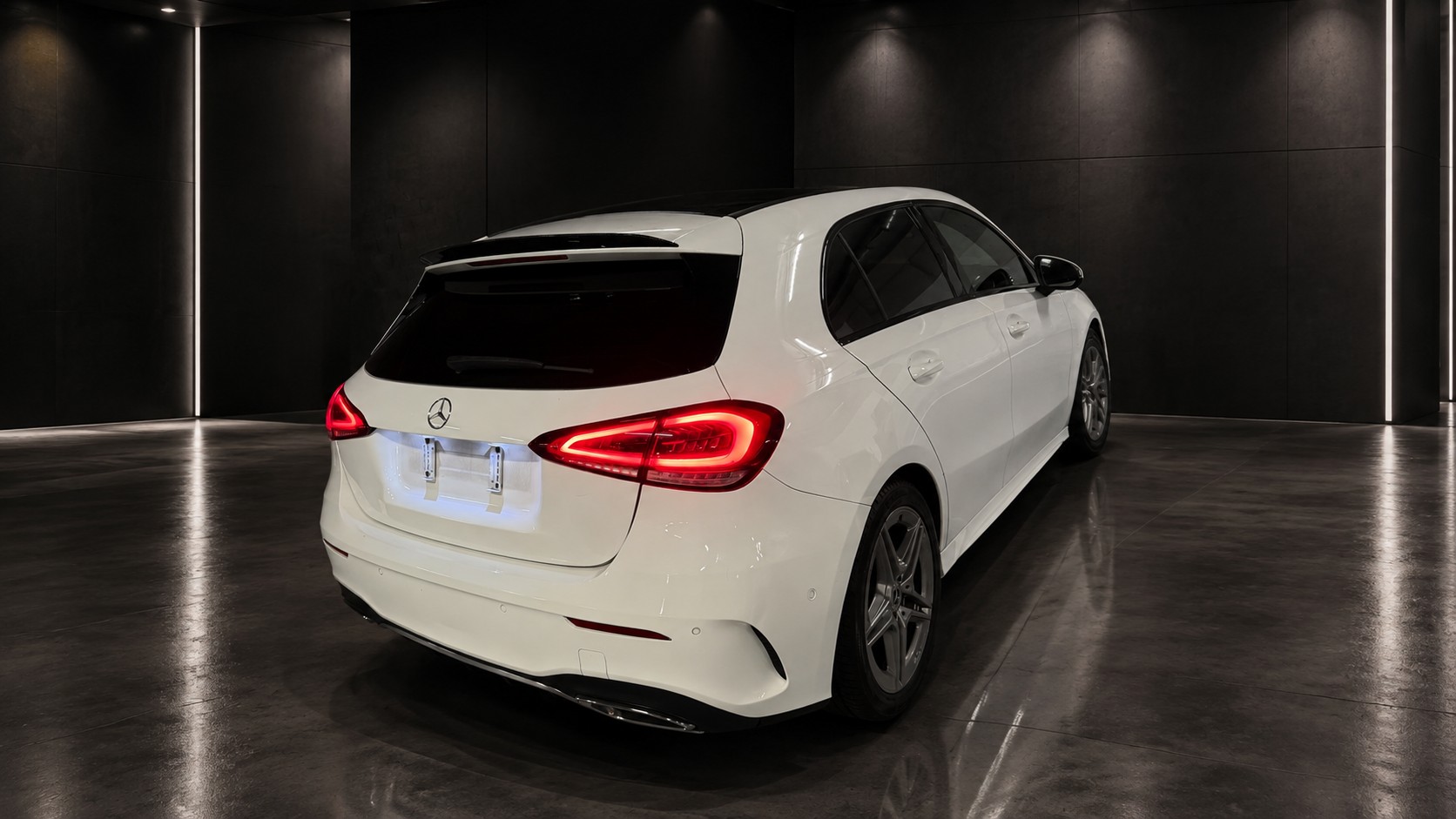 MERCEDES-BENZ A 250 4Matic Progressive 7G-DCT-image-1