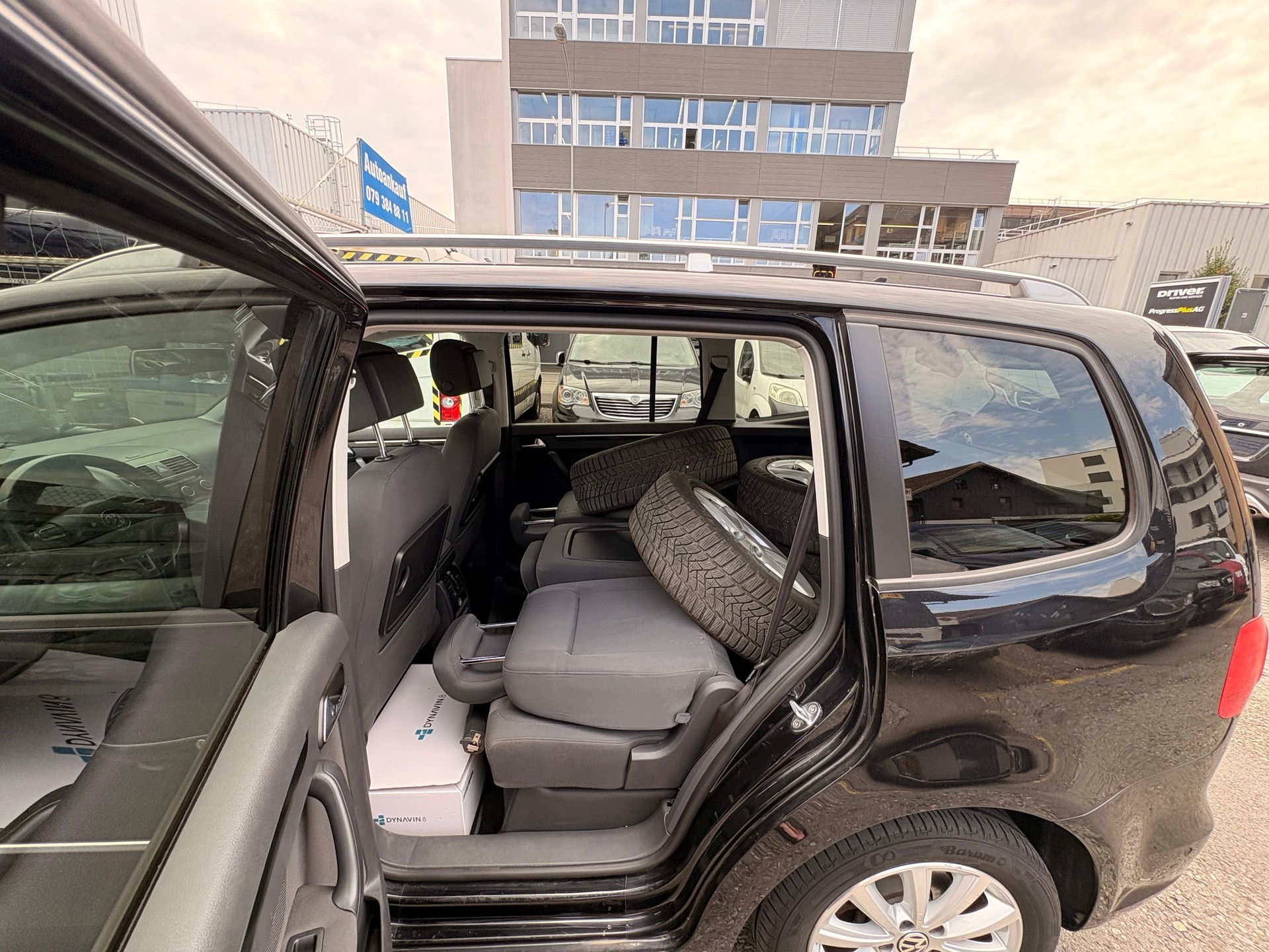 VW Touran 1.4 TSI Comfortline-image-8