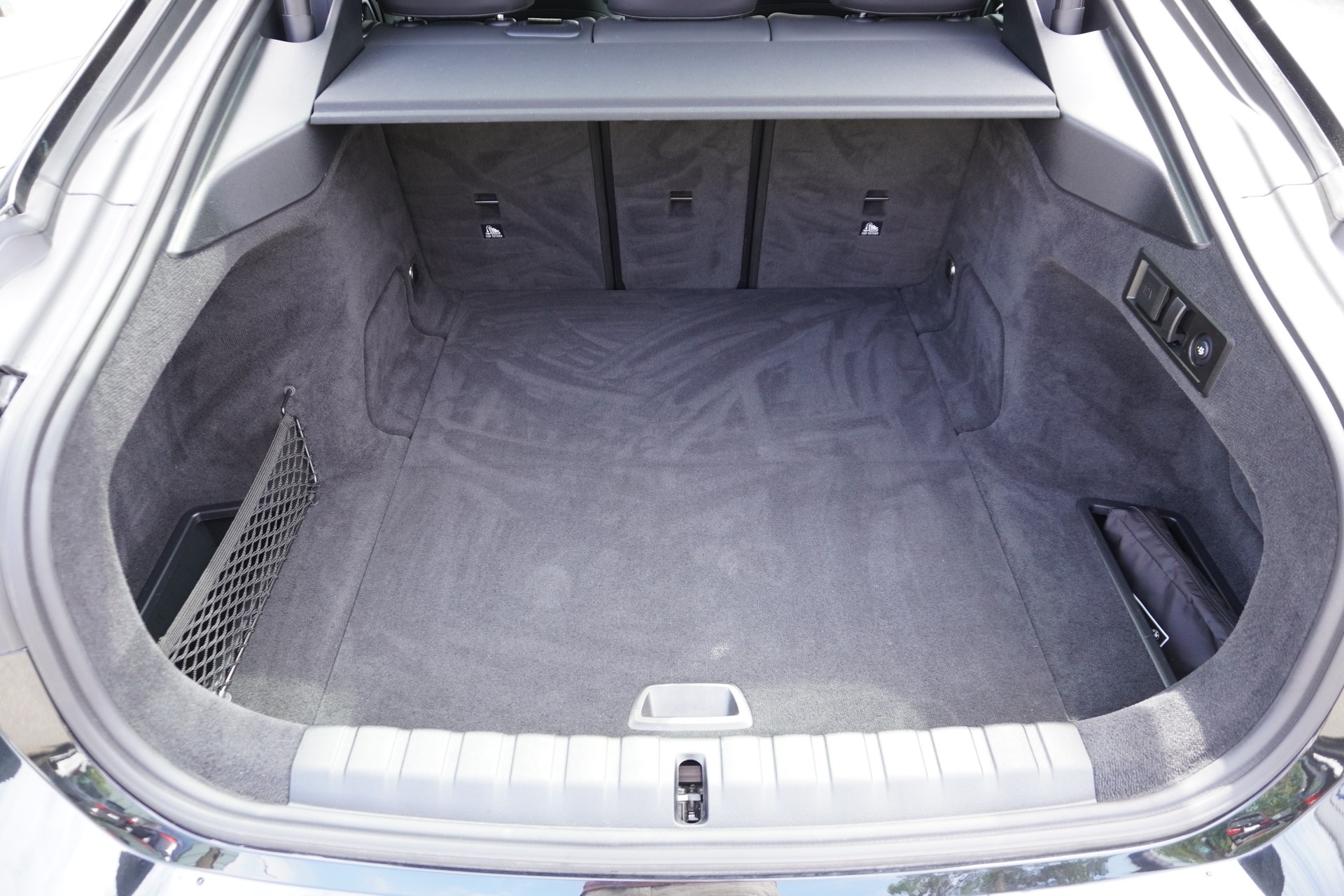 BMW i4 eDrive 40 M Sport-image-9