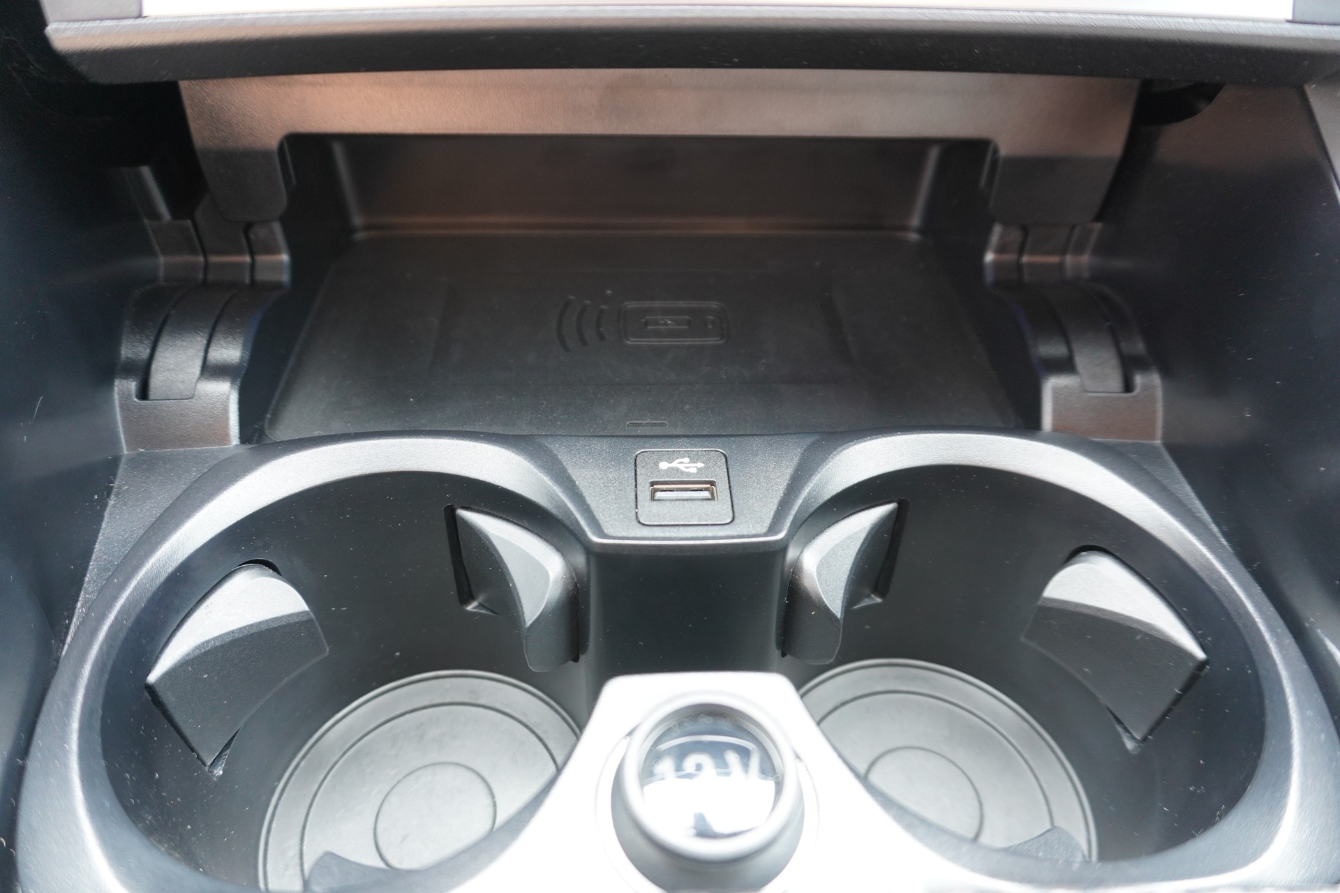 BMW i4 eDrive 40 M Sport-image-19