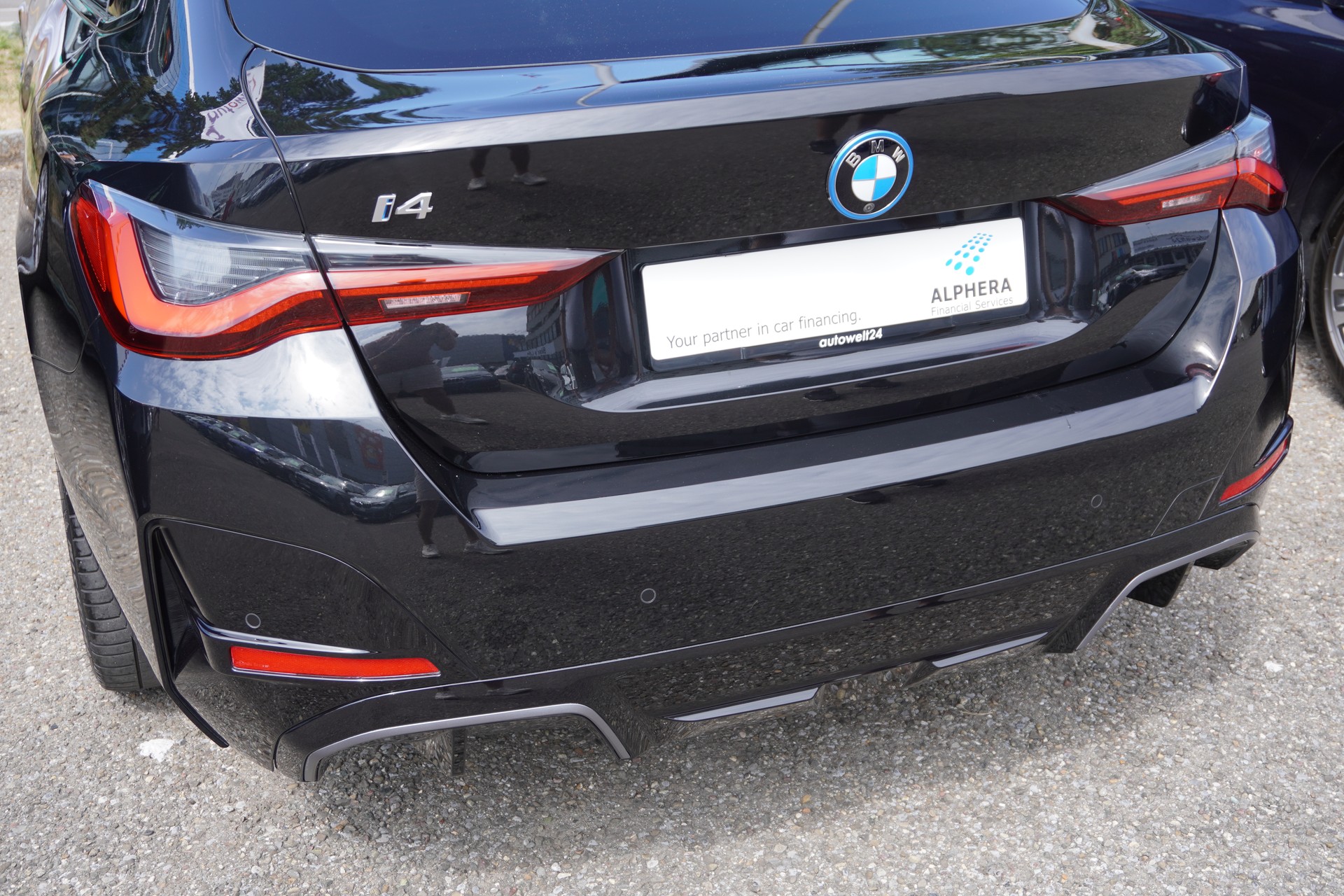 BMW i4 eDrive 40 M Sport-image-51