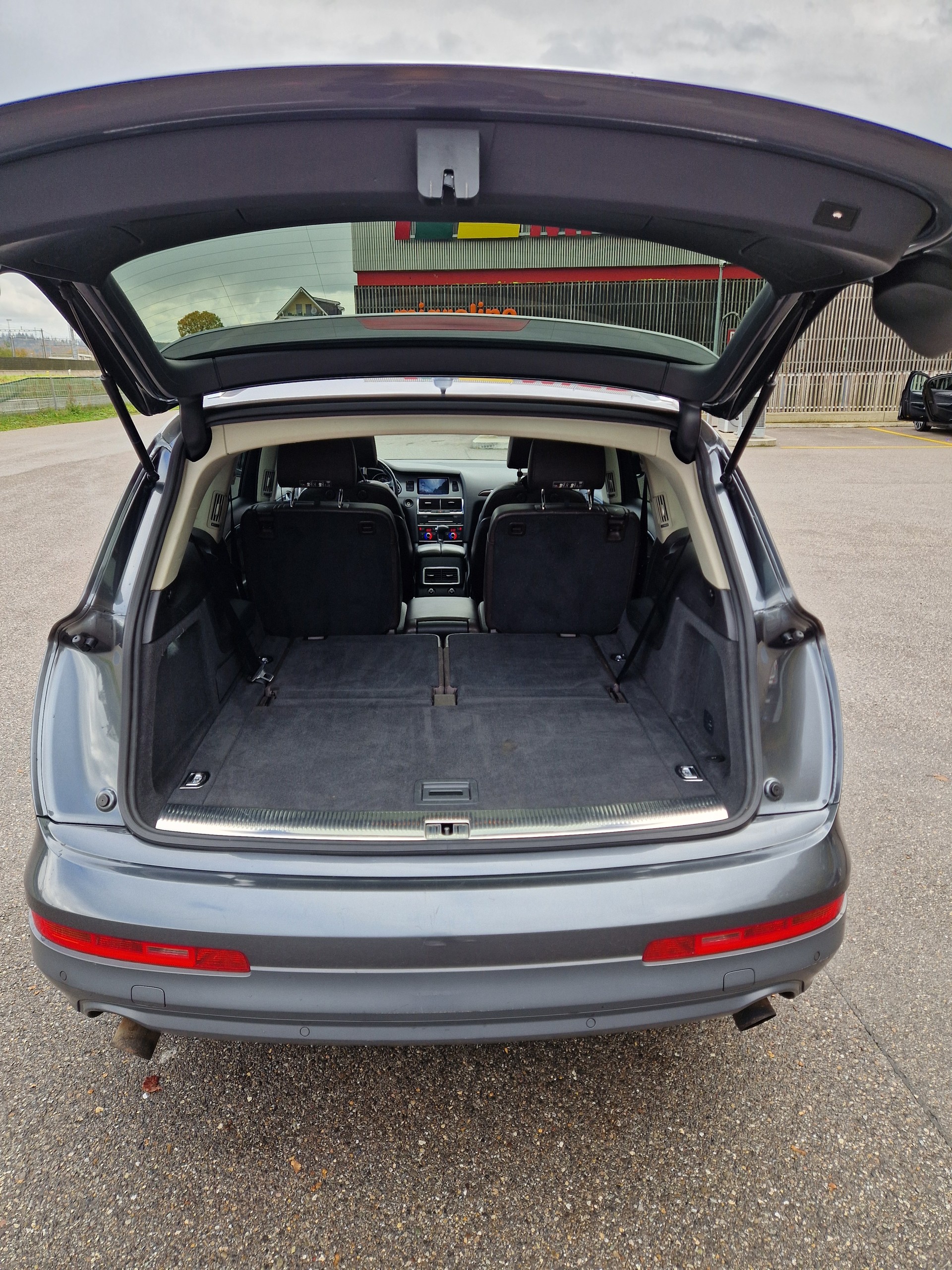 AUDI Q7 3.0 TFSI quattro tiptronic-image-12