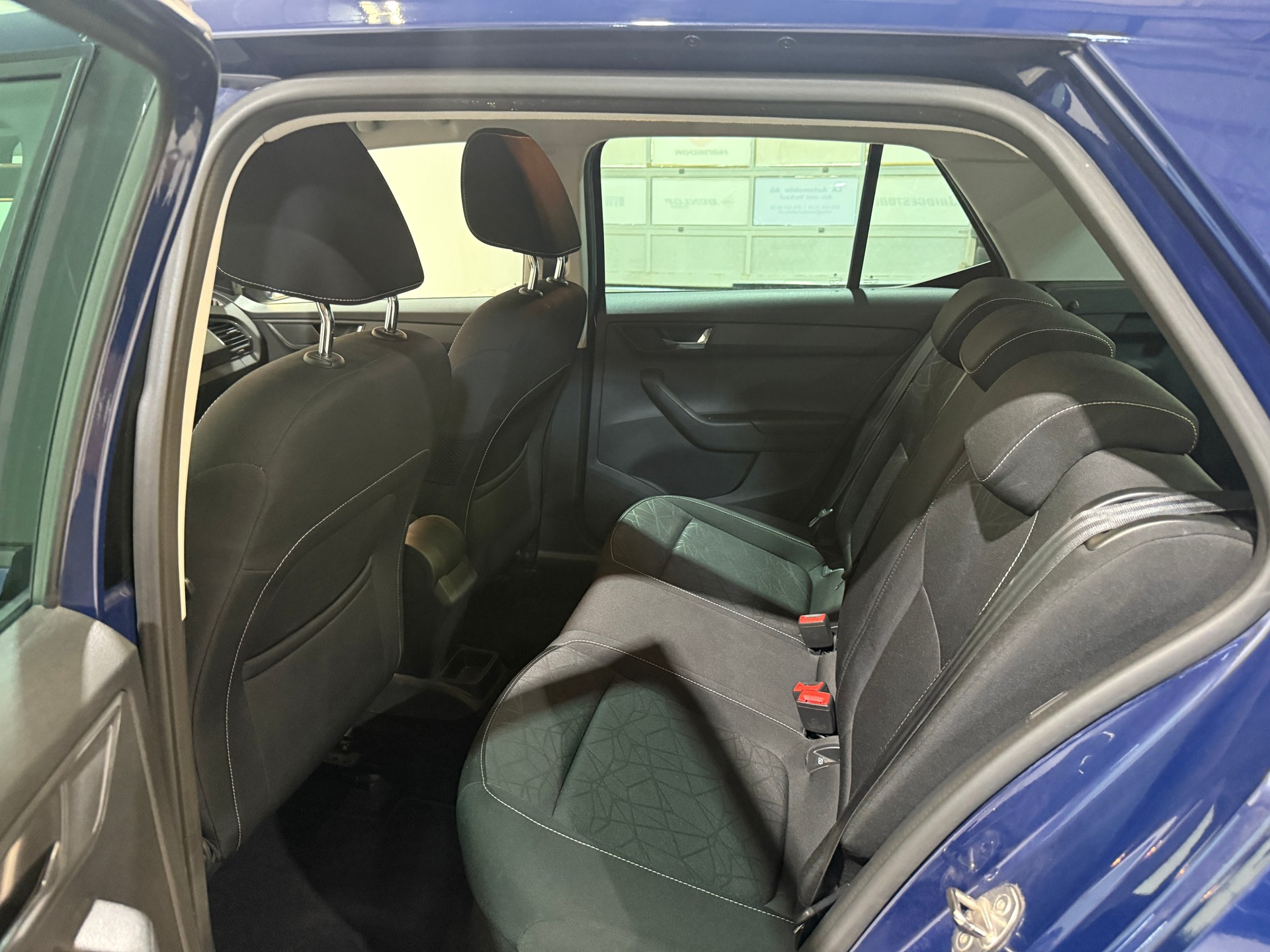 SKODA Fabia 1.0 TSI Ambition-image-14