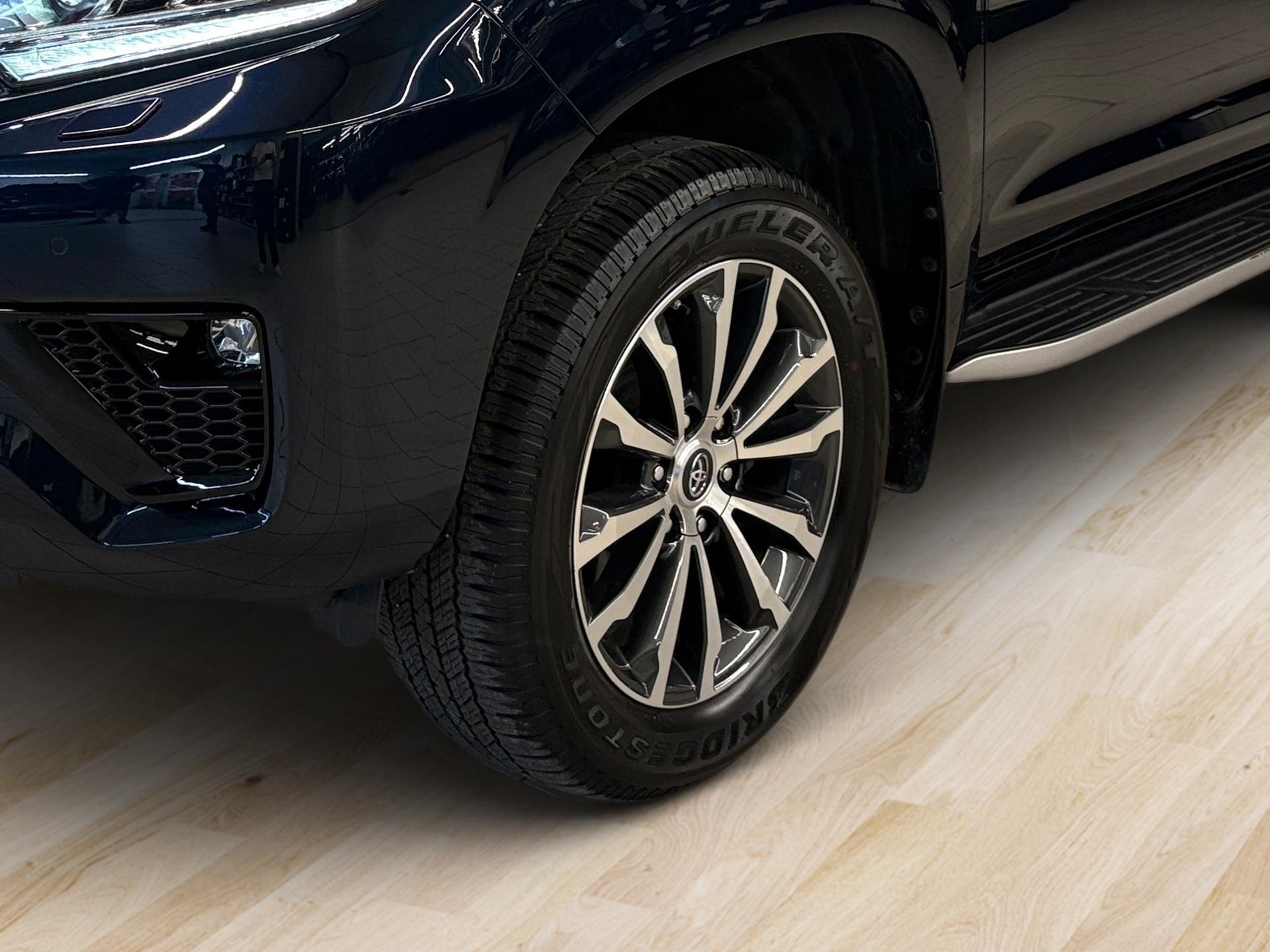 TOYOTA Land Cruiser 2.8TD Invincible Automat-image-9