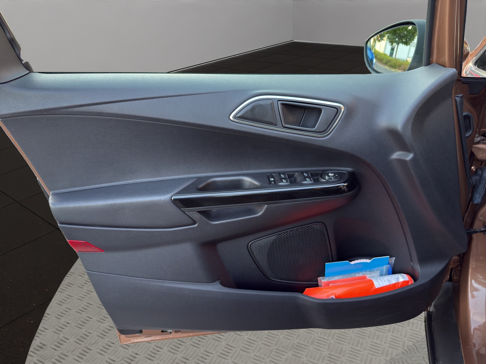 FORD B-Max 1.6 Ti-VCT Trend PowerShift-image-11