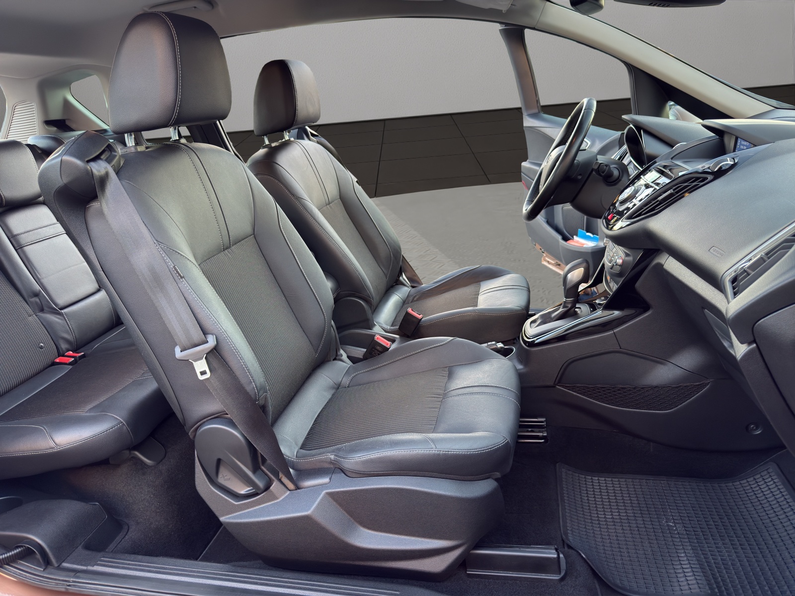 FORD B-Max 1.6 Ti-VCT Trend PowerShift-image-16