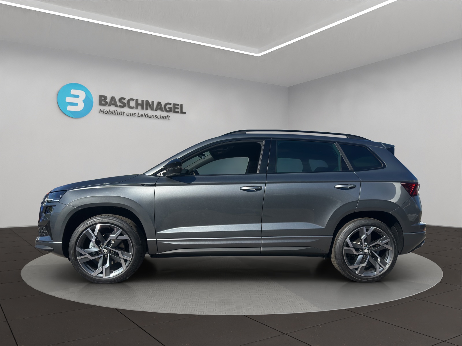 SKODA Karoq 2.0 TSI SportLine 4x4 DSG-showroom-element-1