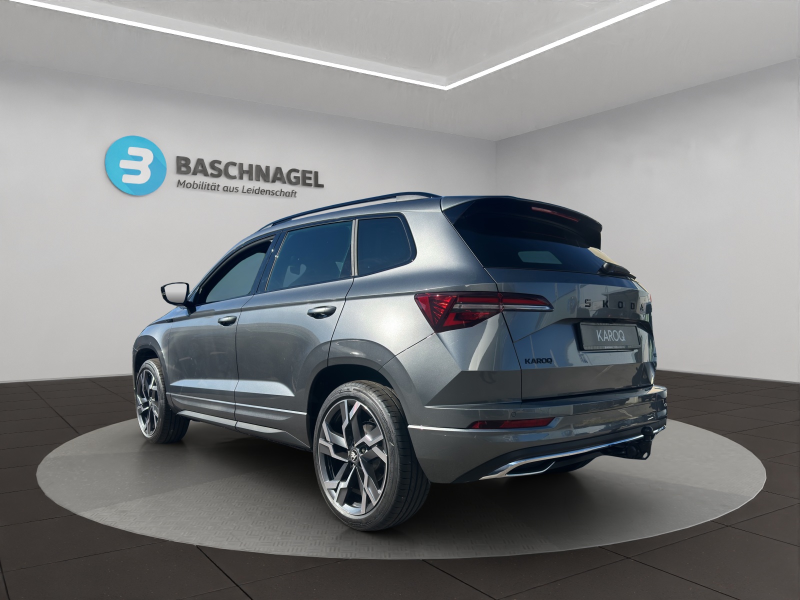SKODA Karoq 2.0 TSI SportLine 4x4 DSG-showroom-element-2