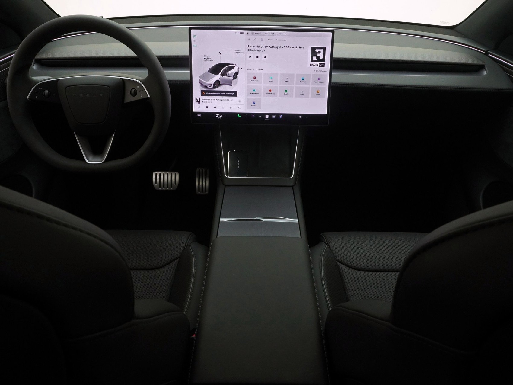 TESLA Model Y Performance AWD-image-13