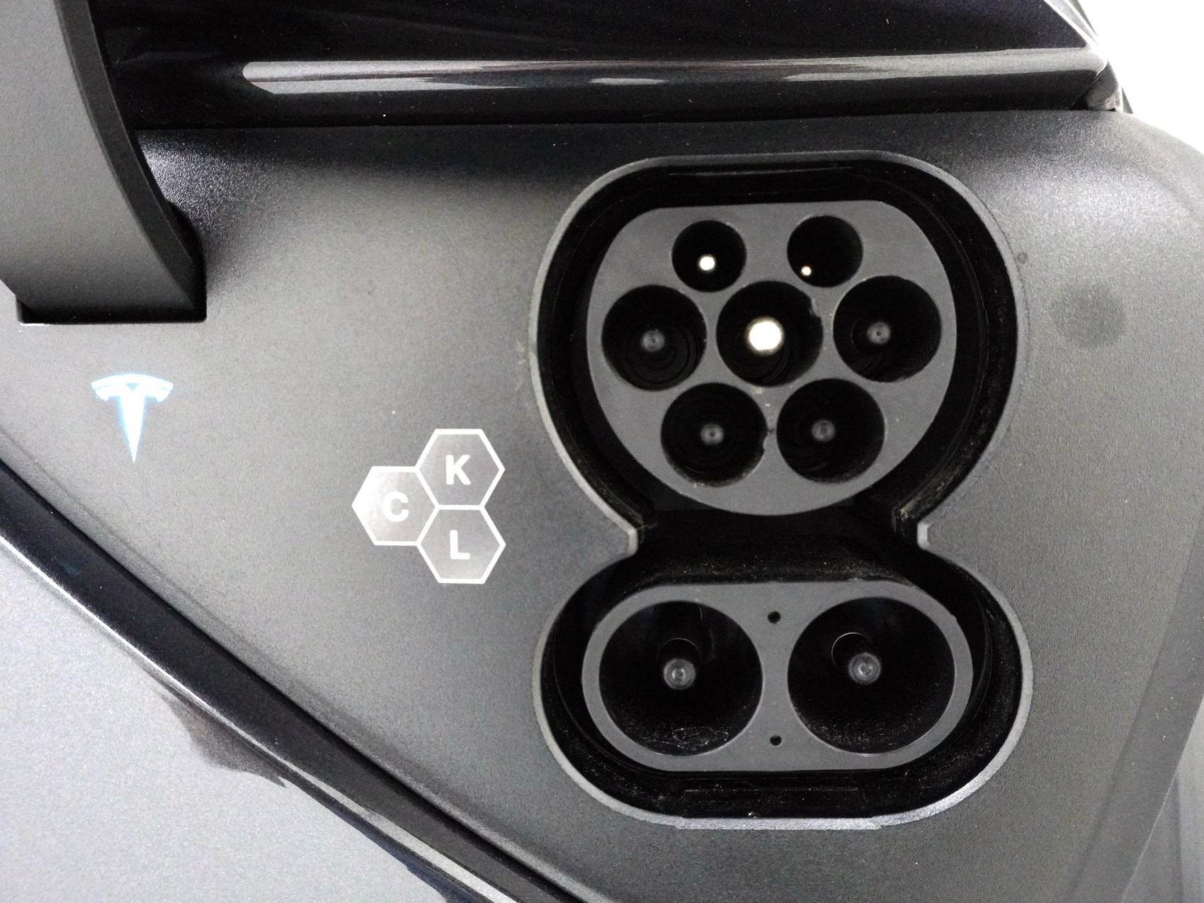 TESLA Model Y Performance AWD-image-27