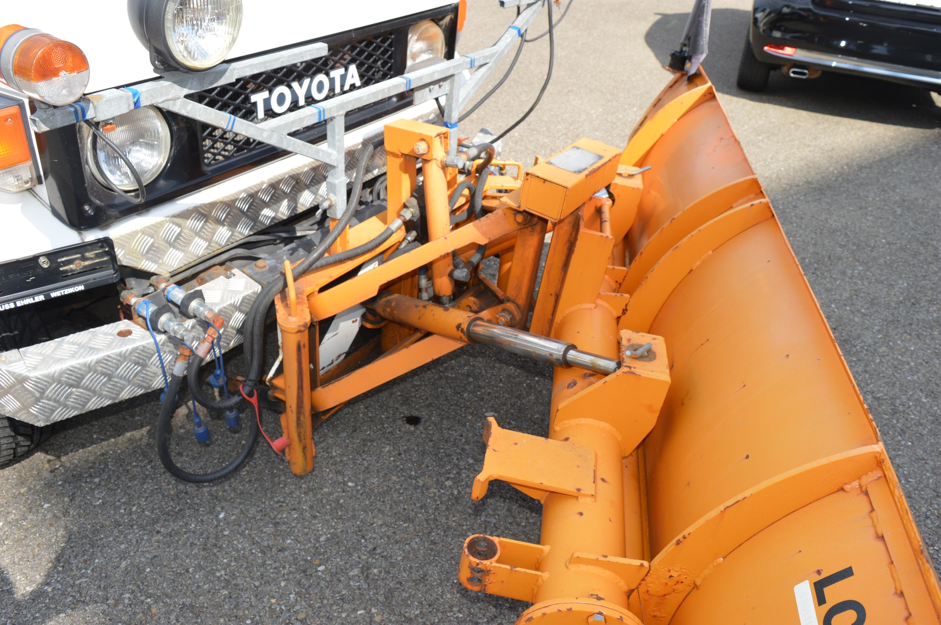 TOYOTA LAND CRUISER-image-10